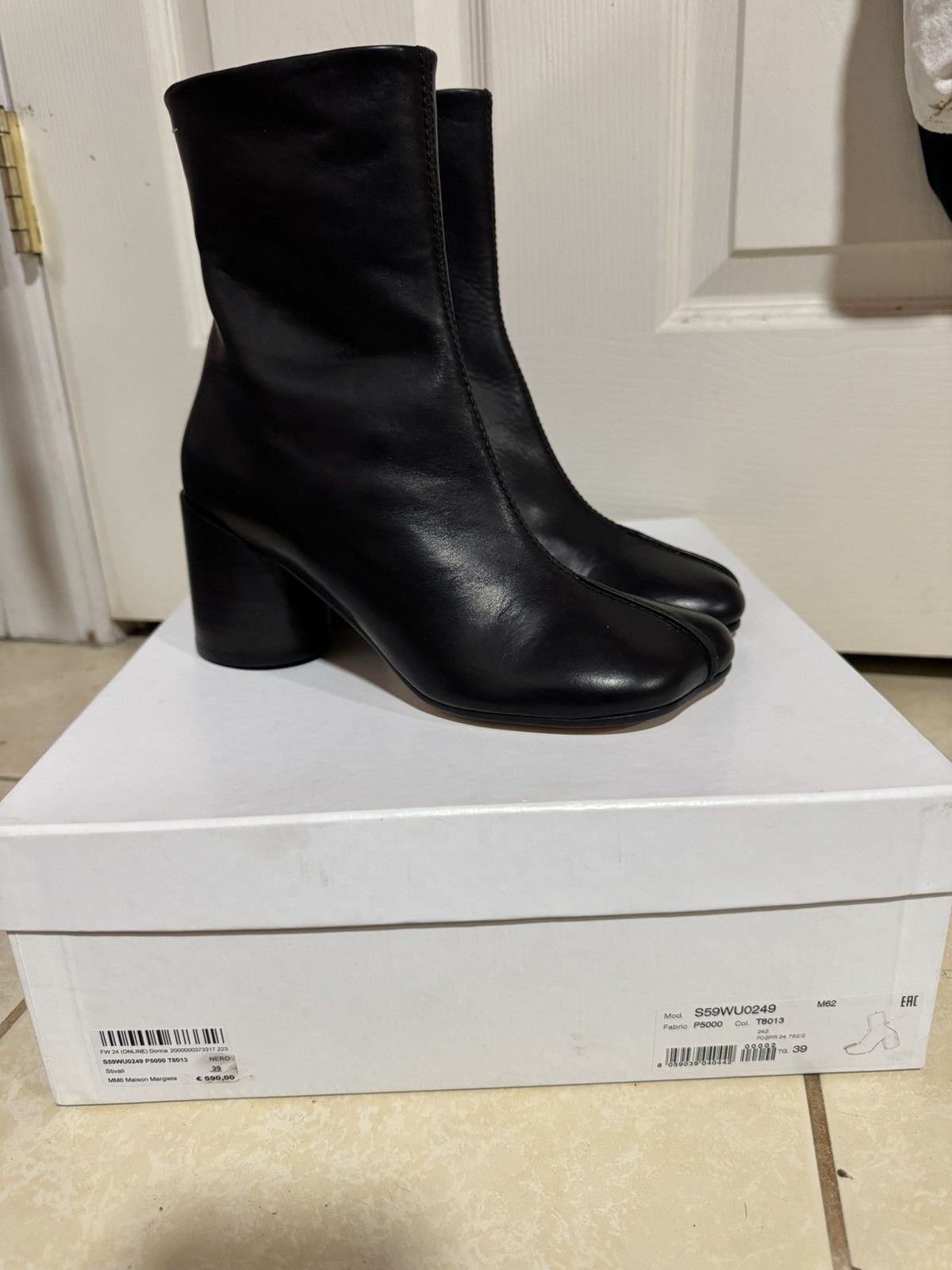 Maison Margiela MM6 Maison Margiela Ankle Boots Size US 9 / IT 39 - 1 Thumbnail