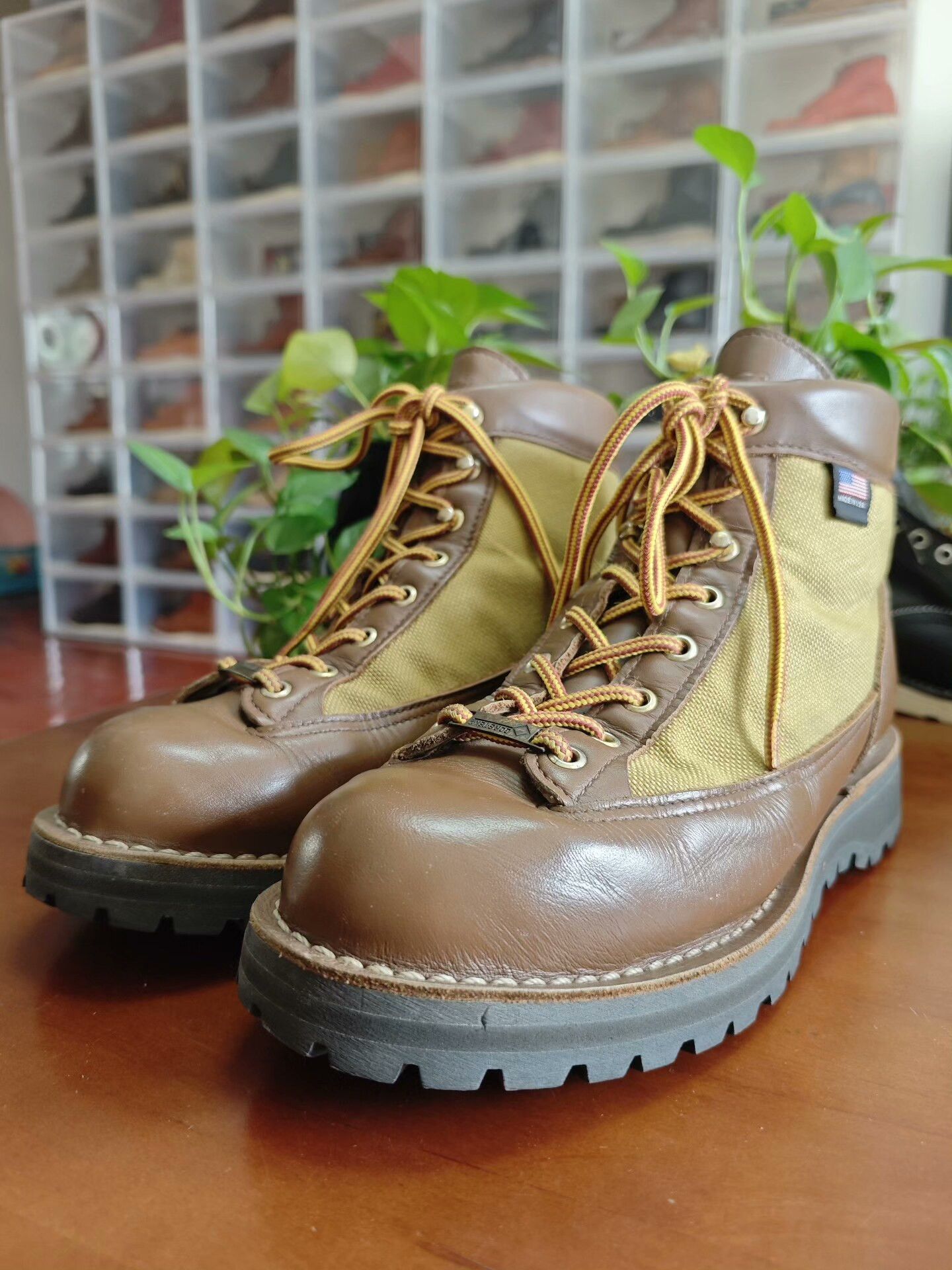 Danner Danner 30440 Hiking Shoes Size US 9 / EU 42 - 1 Thumbnail