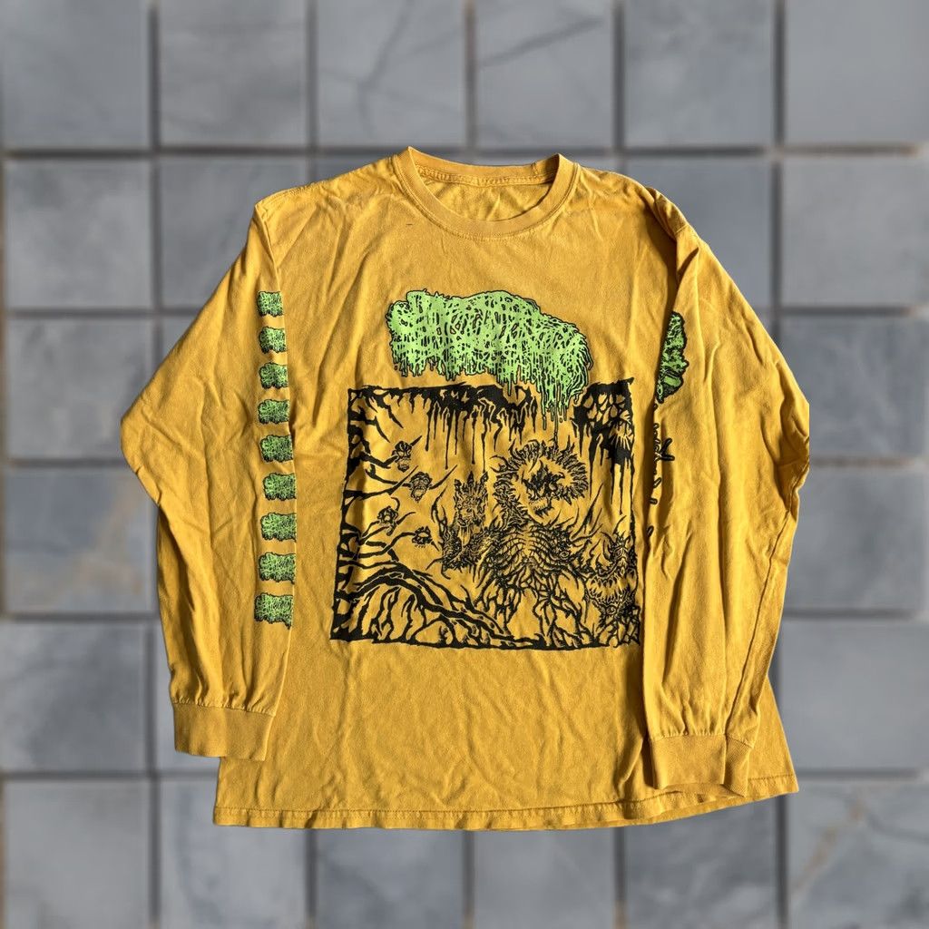 Vintage Horror Monster Shirt Mens XL Yellow Long Sleeve Sanguisugbogg Tee T-Shirt Size US XL / EU 56 / 4 - 1 Thumbnail