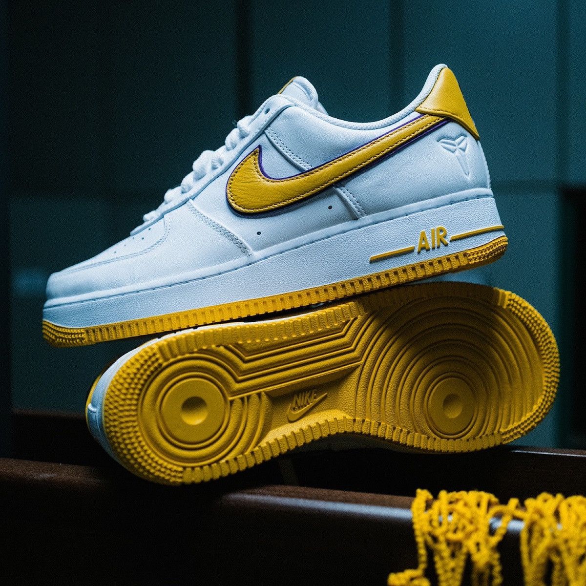 Nike Nike Air Force Kobe Bryant Size US 10 / EU 43 - 3 Thumbnail