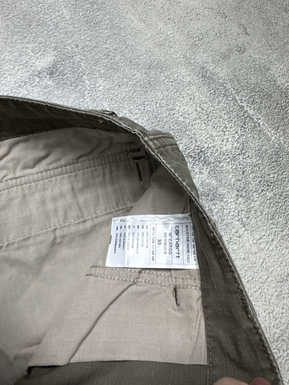 Carhartt Vintage Y2k Carhartt Cargo Shorts Size US 30 / EU 46 - 14 Thumbnail
