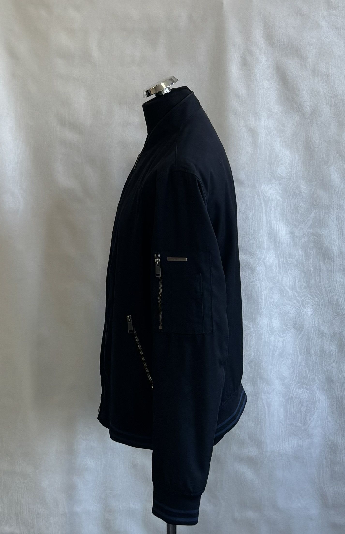 Armani Exchange Armani Exchange bomber jacket size XL Size US XL / EU 56 / 4 - 3 Thumbnail