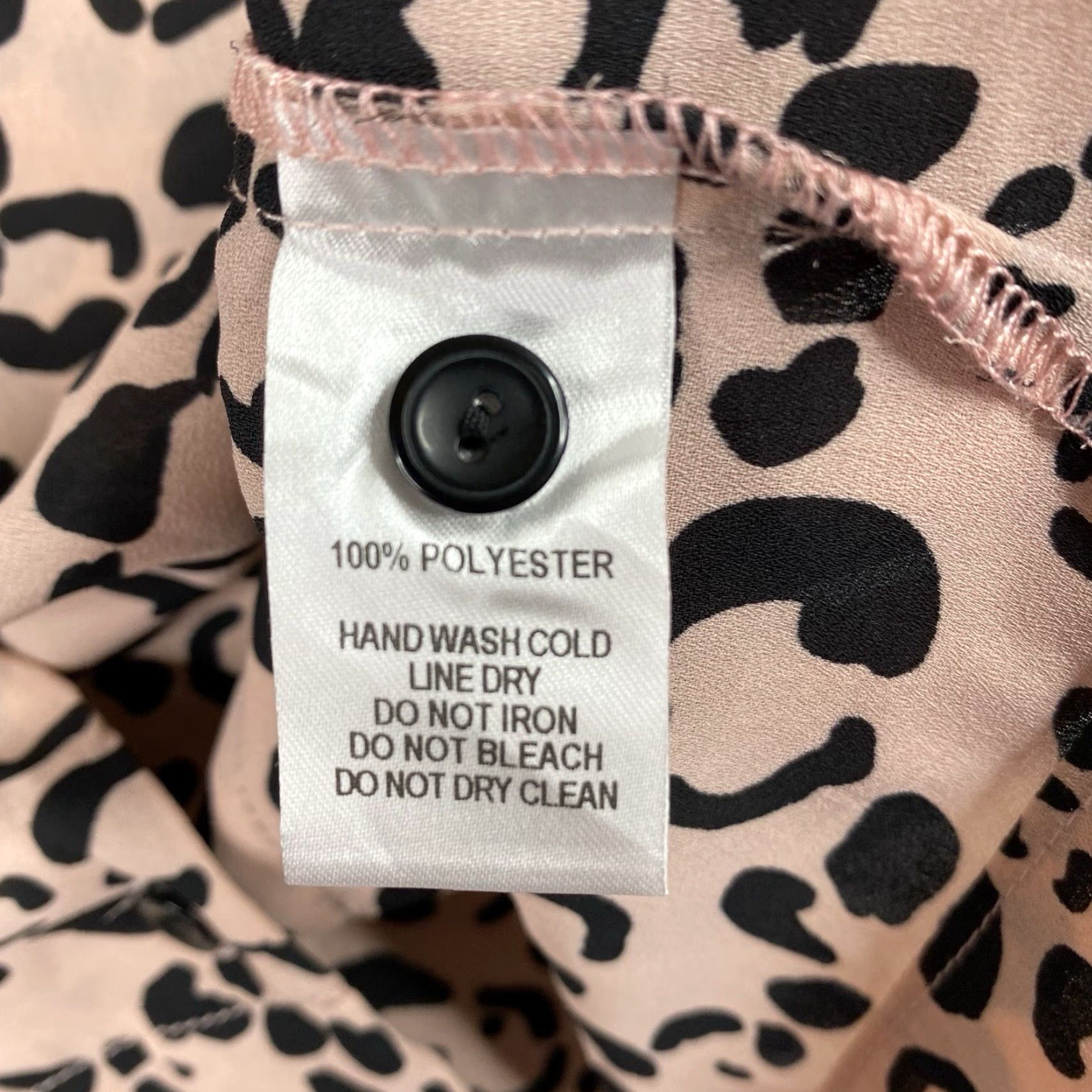 Lulus Lulus Pink Animal Print Short Sleeve Button-Up Top Womens S Shirt Floral Collared Casual Crop Top Size S / US 4 / IT 40 - 6 Thumbnail