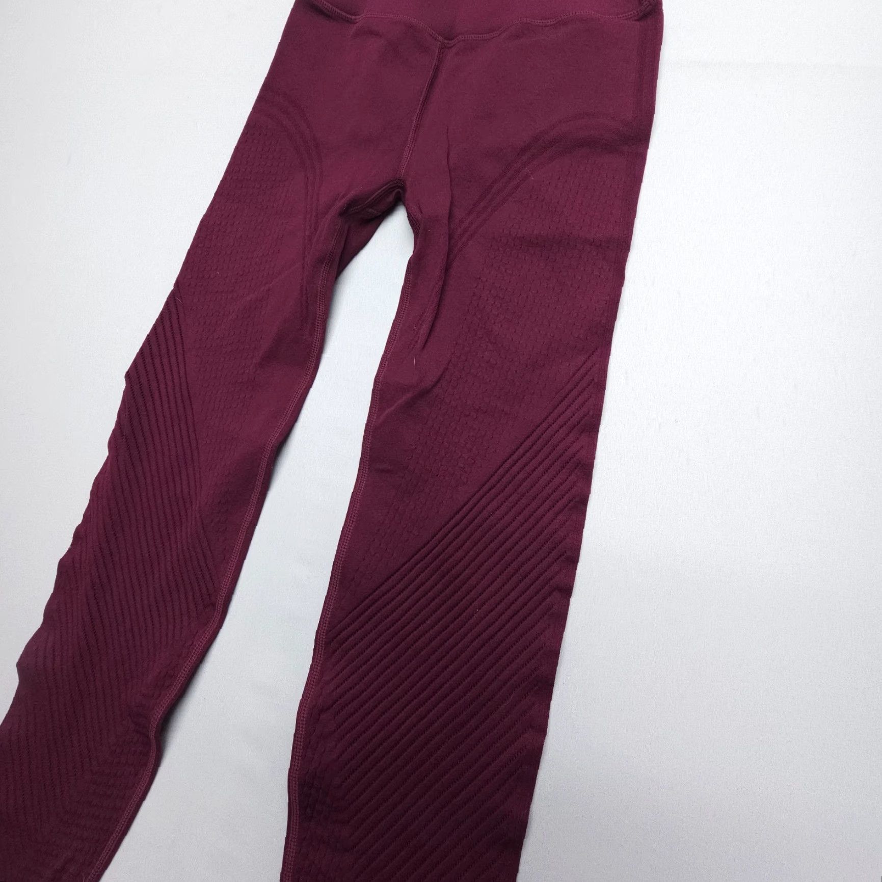 Fabletics Fabletics Sculptknit High-Waisted Legging Port Wine Womens Medium Gym Yoga Size 32" / US 10 / IT 46 - 3 Thumbnail