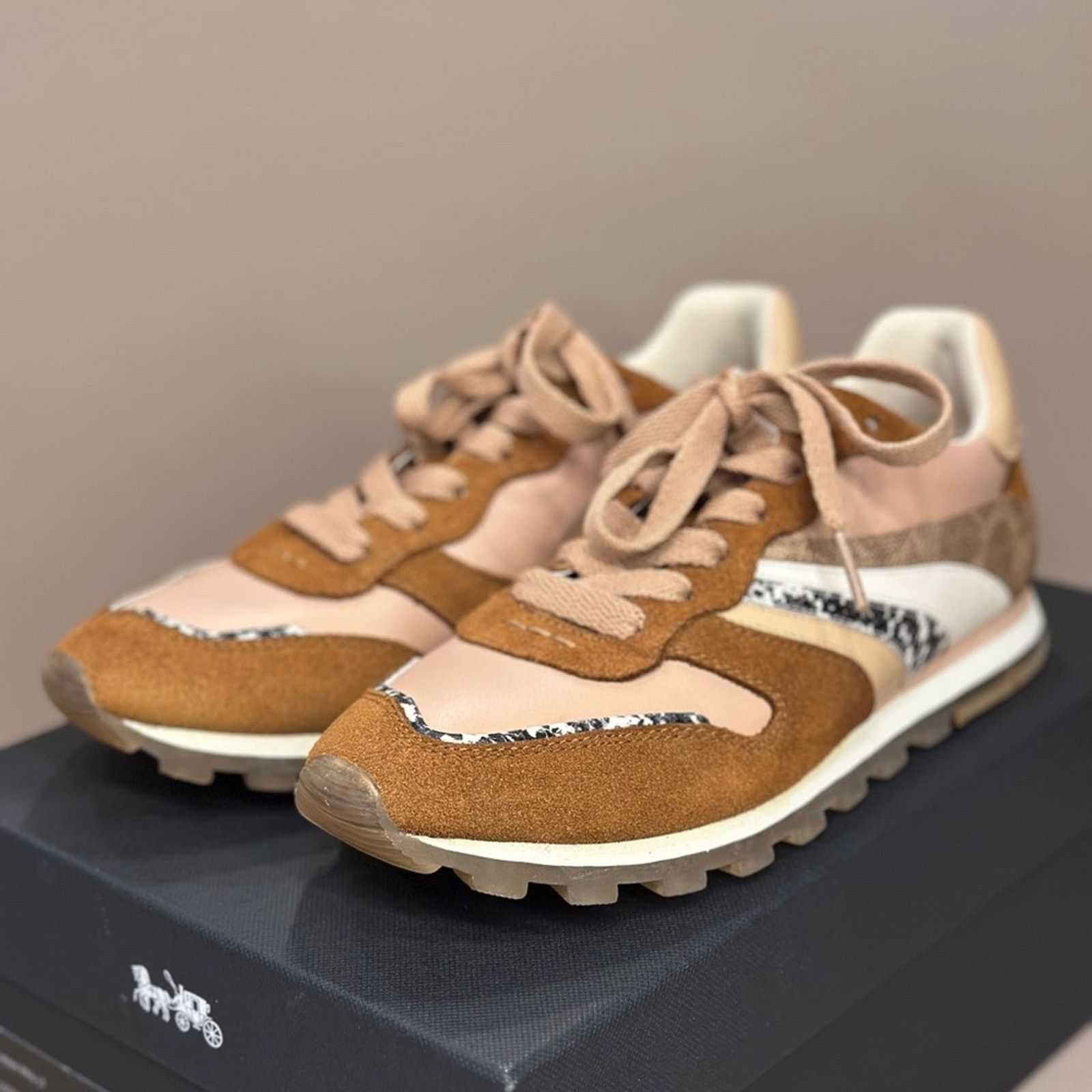 Coach Coach C118 Leather Patchwork Runner Sneakers Size US 6.5 / IT 36.5 - 1 Thumbnail