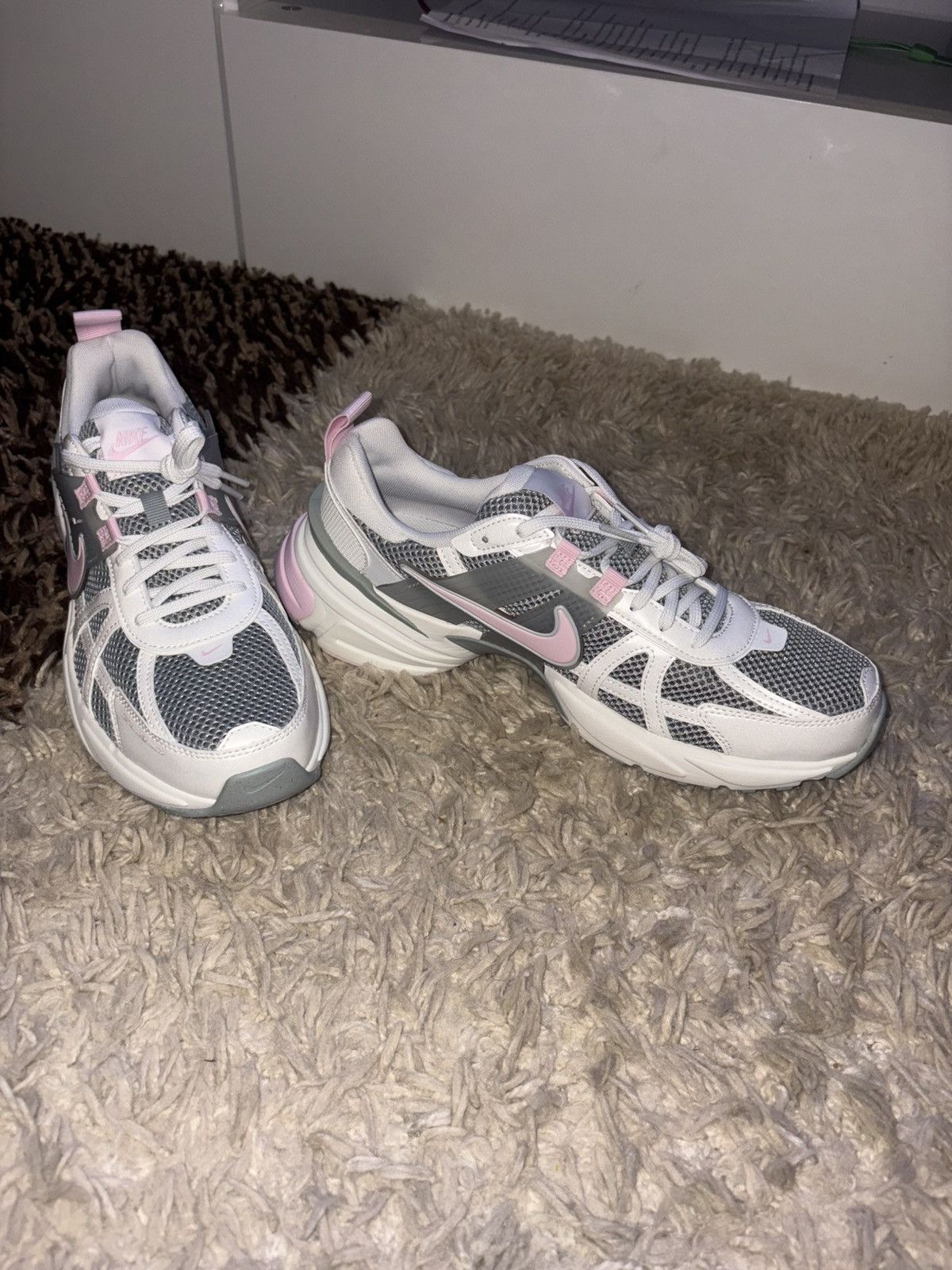 Nike Nike v2k runs Size US 9 / EU 42 - 3 Thumbnail