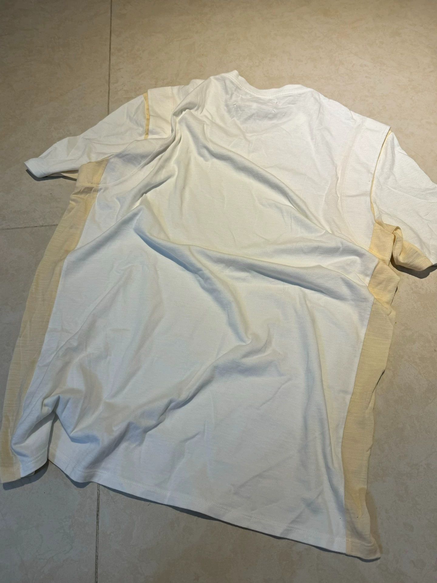 Maison Margiela Maison Margiela Deconstructed Unisex Colorblocked Tee 50 Size US M / EU 48-50 / 2 - 4 Thumbnail