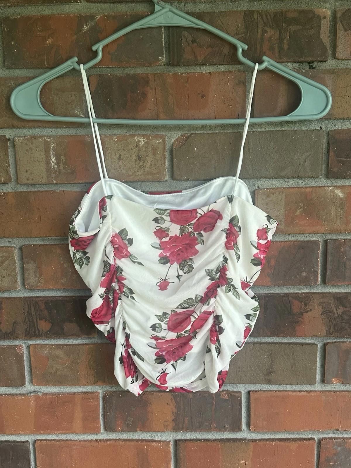 Designer Popular 21 Medium Crop Top Floral Roses Cottagecore Size M / US 6-8 / IT 42-44 - 4 Thumbnail