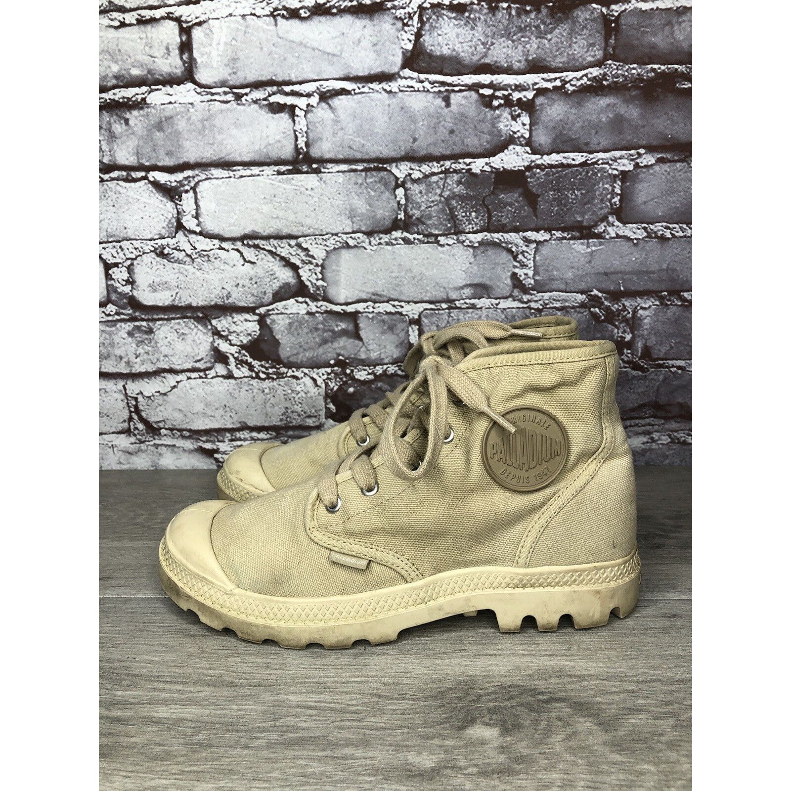 Palladium Palladium Pampa Hi Sahara Beige Khaki Canvas Lace Boots Wome Size US 8 / IT 38 - 8 Thumbnail