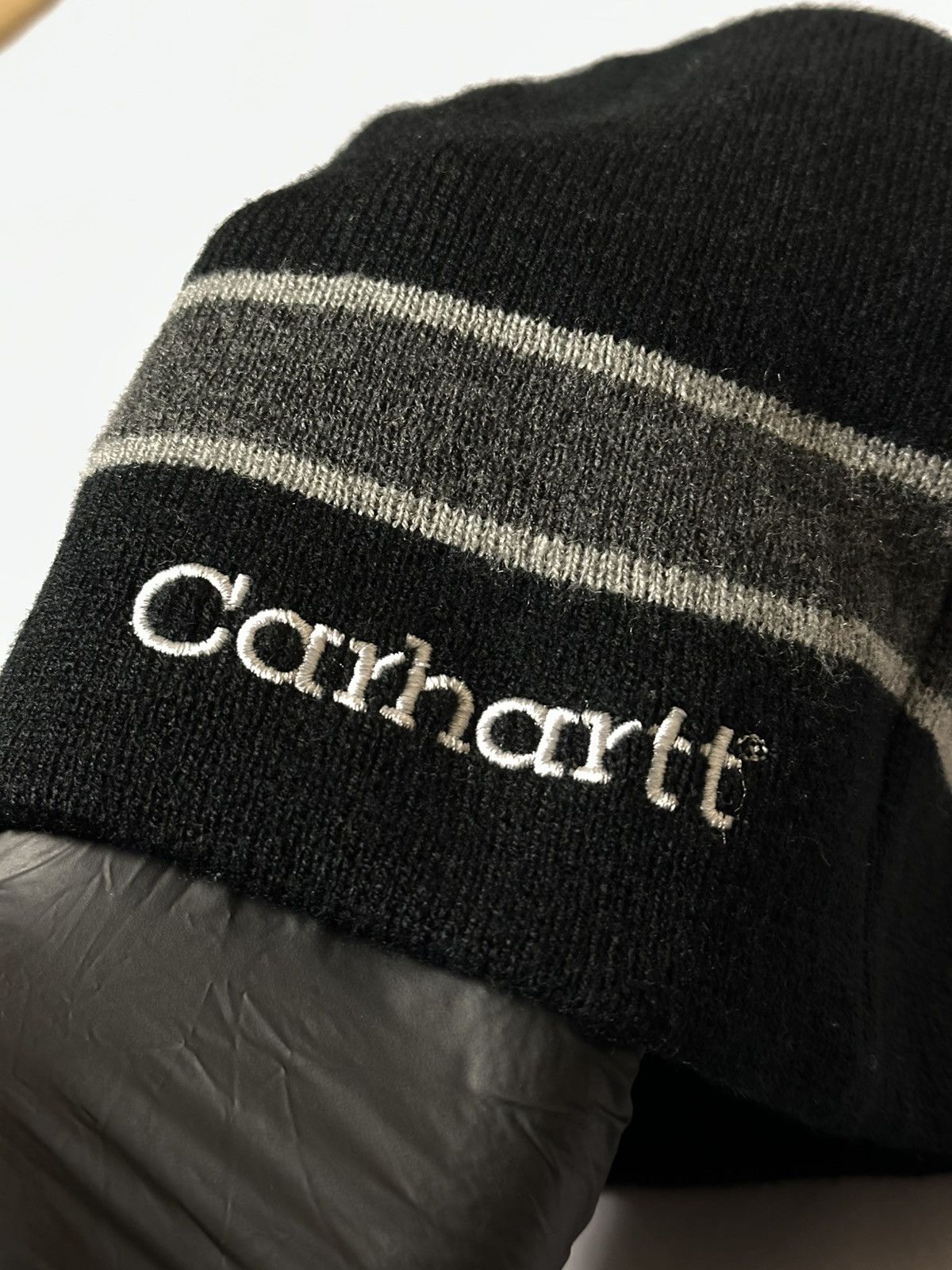 Carhartt Carhartt striped black and gray knit winter beanie hat. Size ONE SIZE - 5 Thumbnail