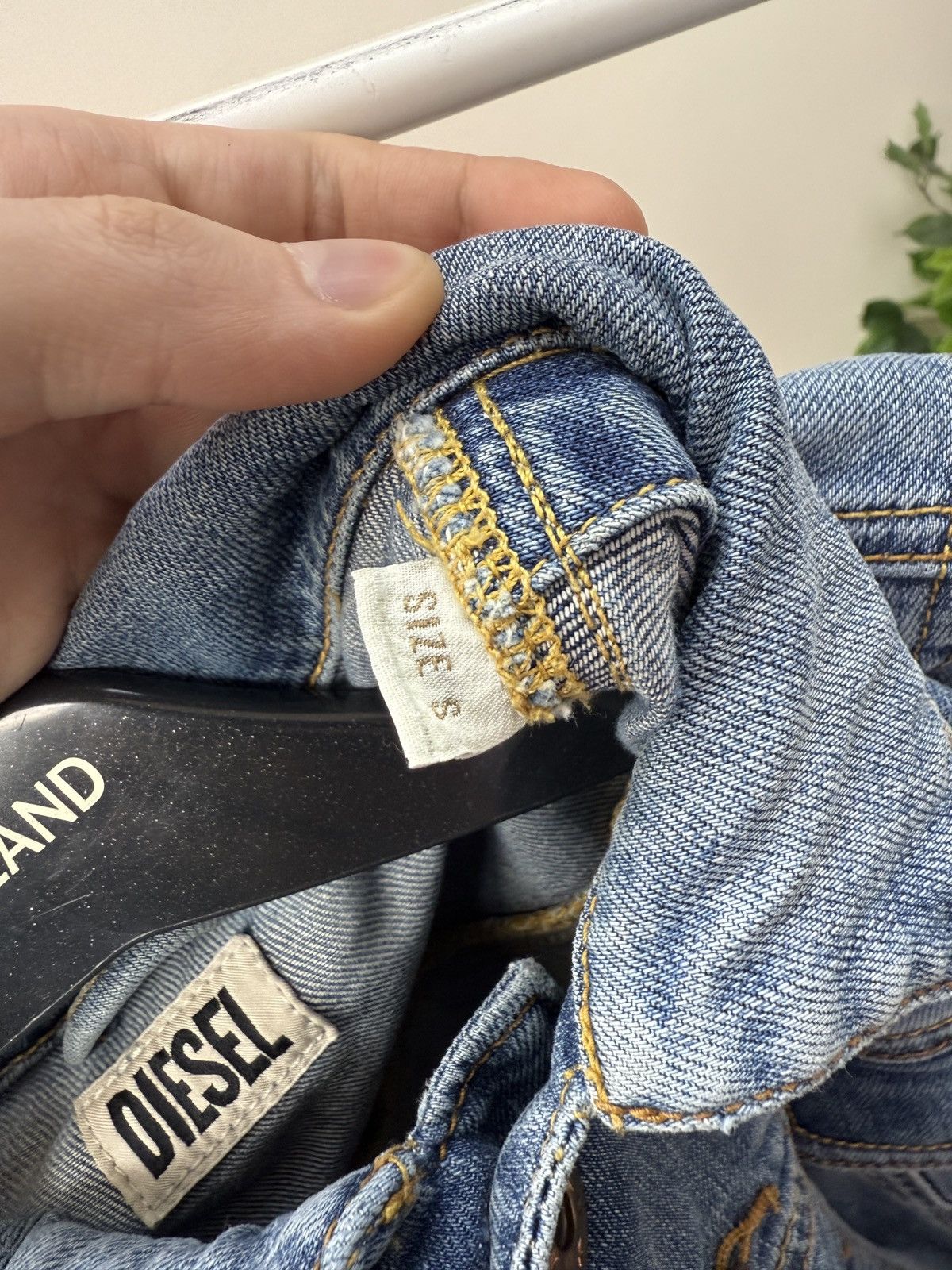 Diesel Vintage Diesel Denim Jacket Cropped Blue Trucker Jean Jacket Size S / US 4 / IT 40 - 12 Thumbnail