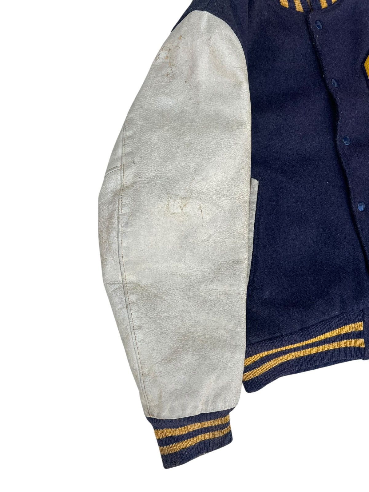 Golden Bear 70s Golden Bear Distressed Bomber Varsity Jacket Size US L / EU 52-54 / 3 - 8 Thumbnail