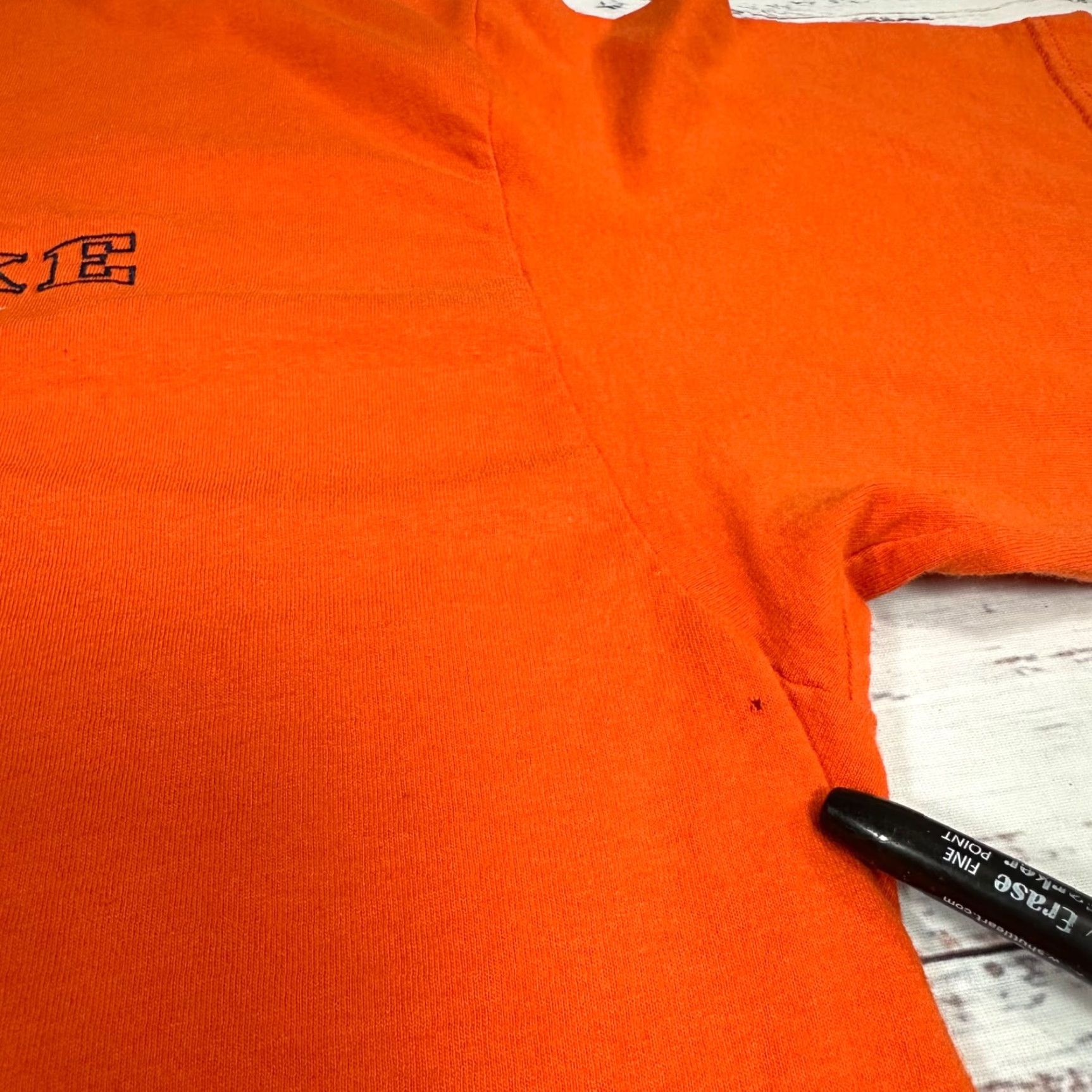 Nike VINTAGE Nike Swoosh Logo T-Shirt XL Orange Men Size US XL / EU 56 / 4 - 6 Thumbnail