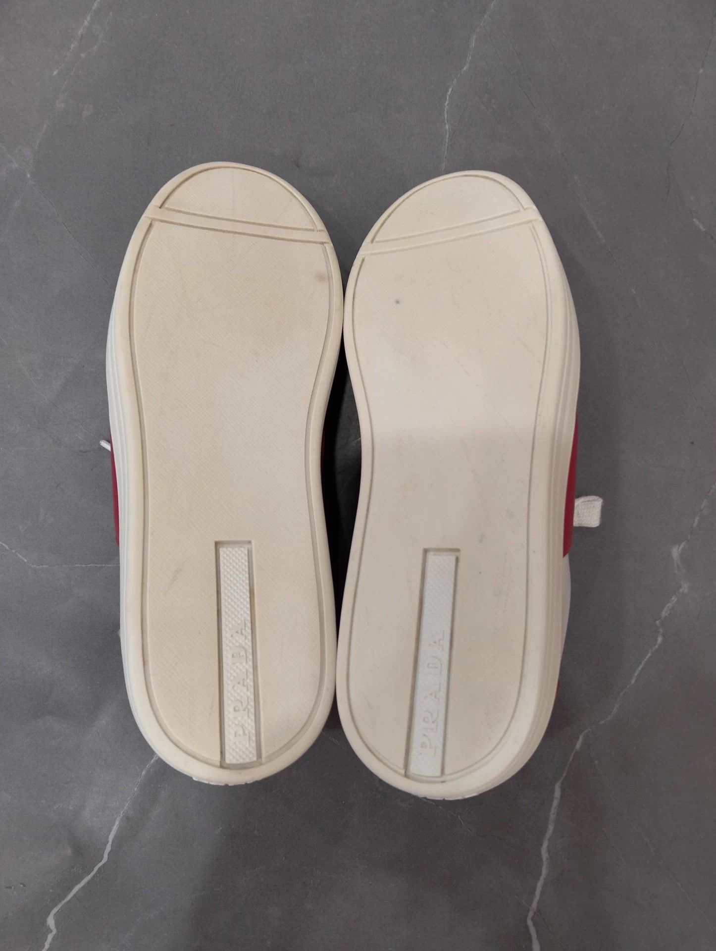 Prada Prada Red White Colorblock Sneakers 36.5 Size US 6 / IT 36 - 6 Thumbnail