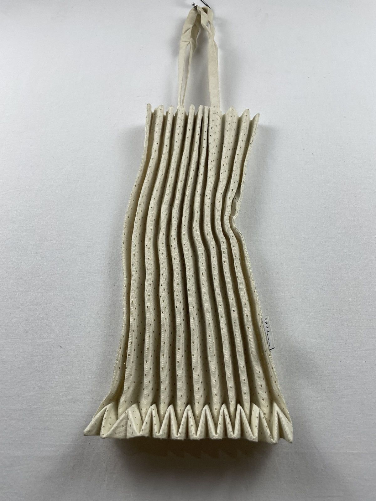 Issey Miyake me ISSEY MIYAKE Recycled Polyester Trunk Pleats Bags Size ONE SIZE - 2 Thumbnail