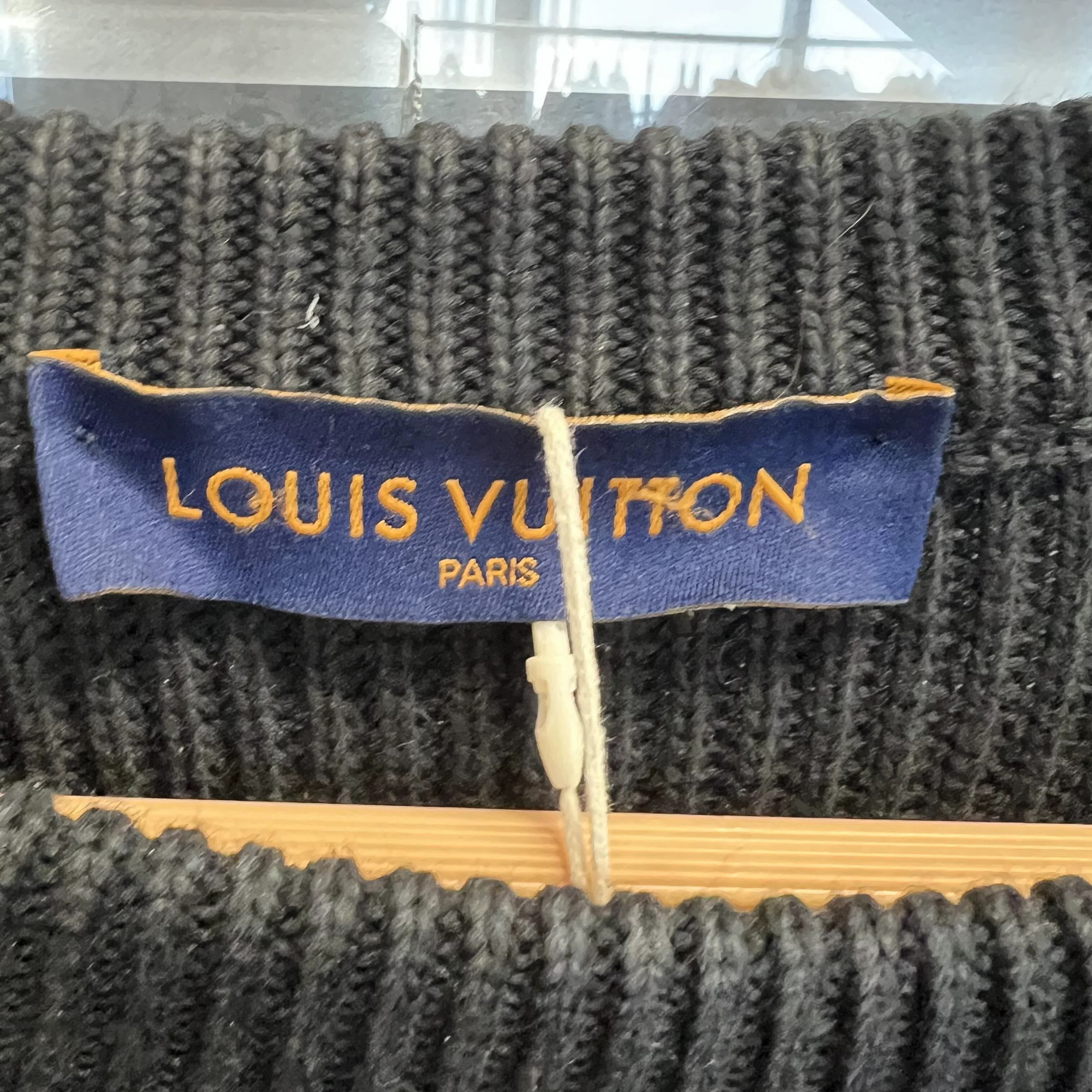 Louis Vuitton LV black teddy bear sweater M 99 new Size US M / EU 48-50 / 2 - 3 Thumbnail