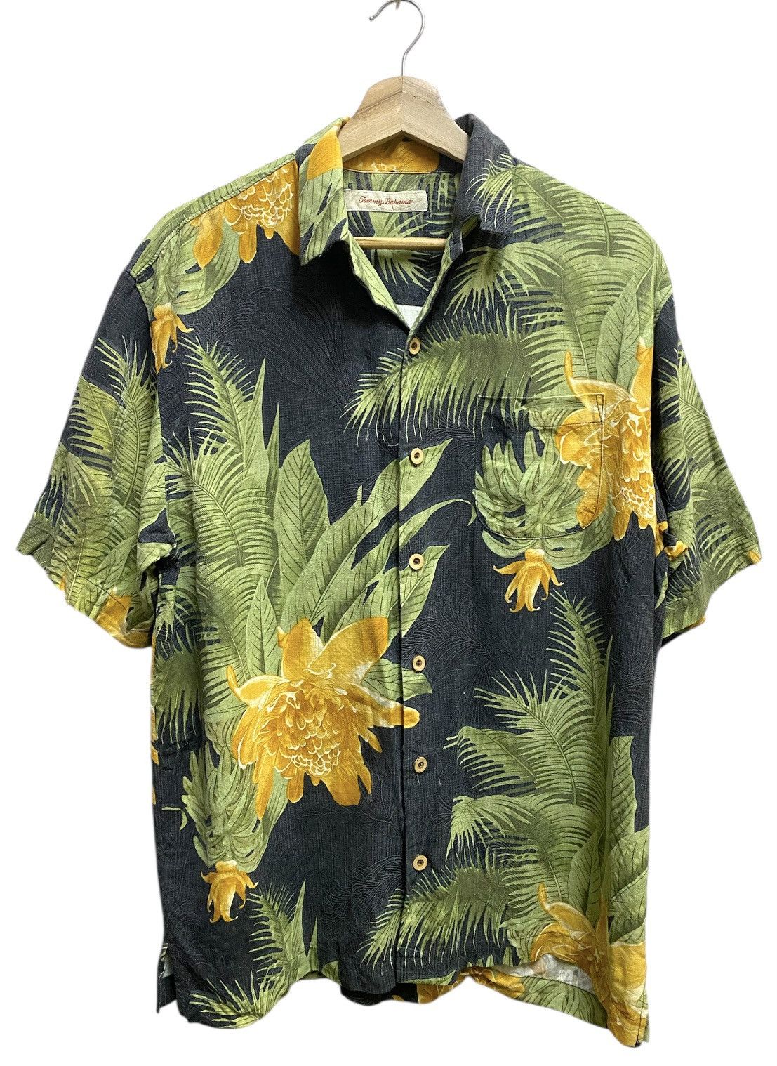 SikSilk Vintage Tommy Bahama Floral Shirt Wooden Button Size US L / EU 52-54 / 3 - 1 Thumbnail