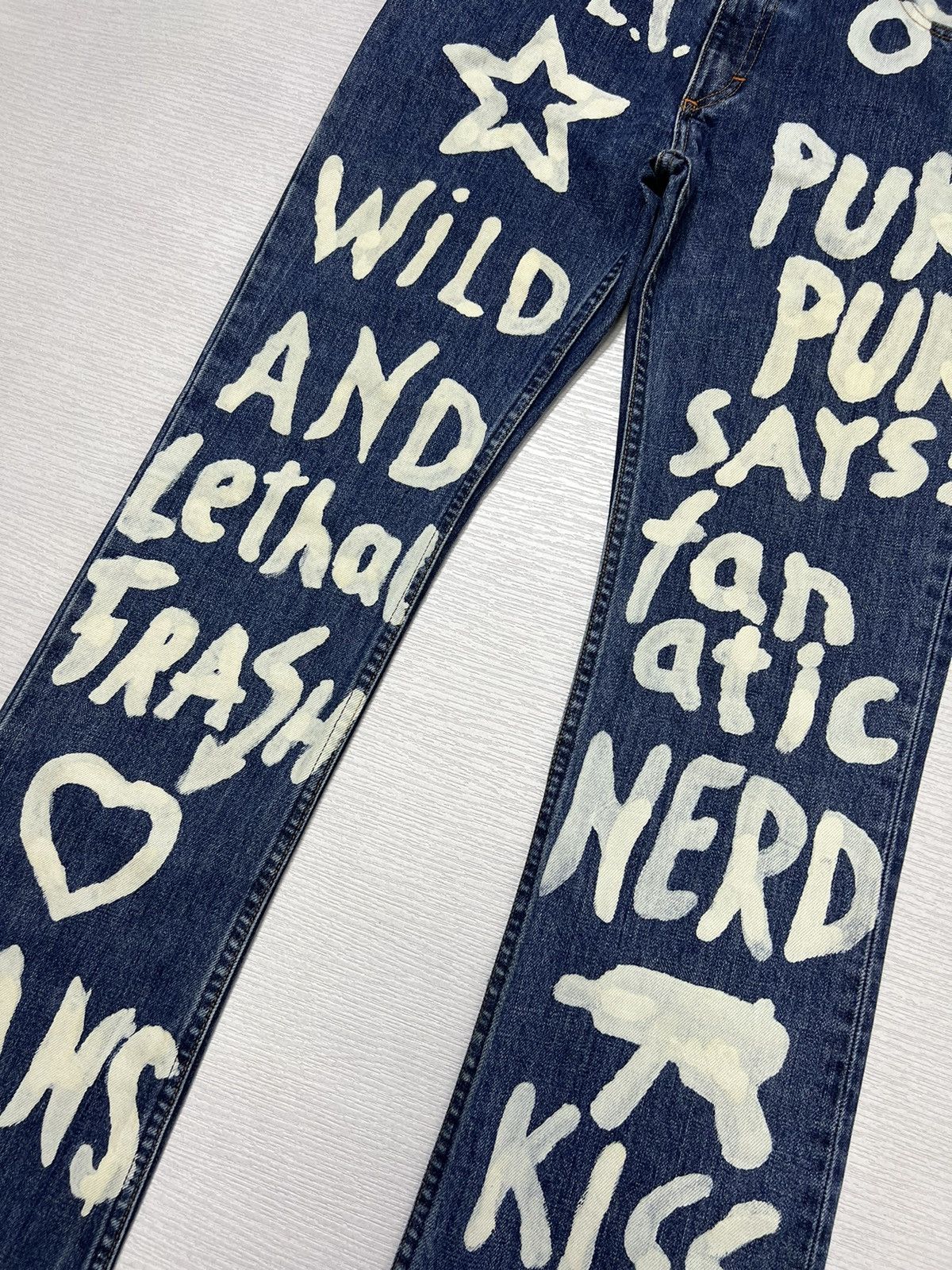 Walter Van Beirendonck W&LT - A/W 1999 - Bleach Graffiti Flared Denim Jeans Size US 28 / EU 44 - 4 Thumbnail