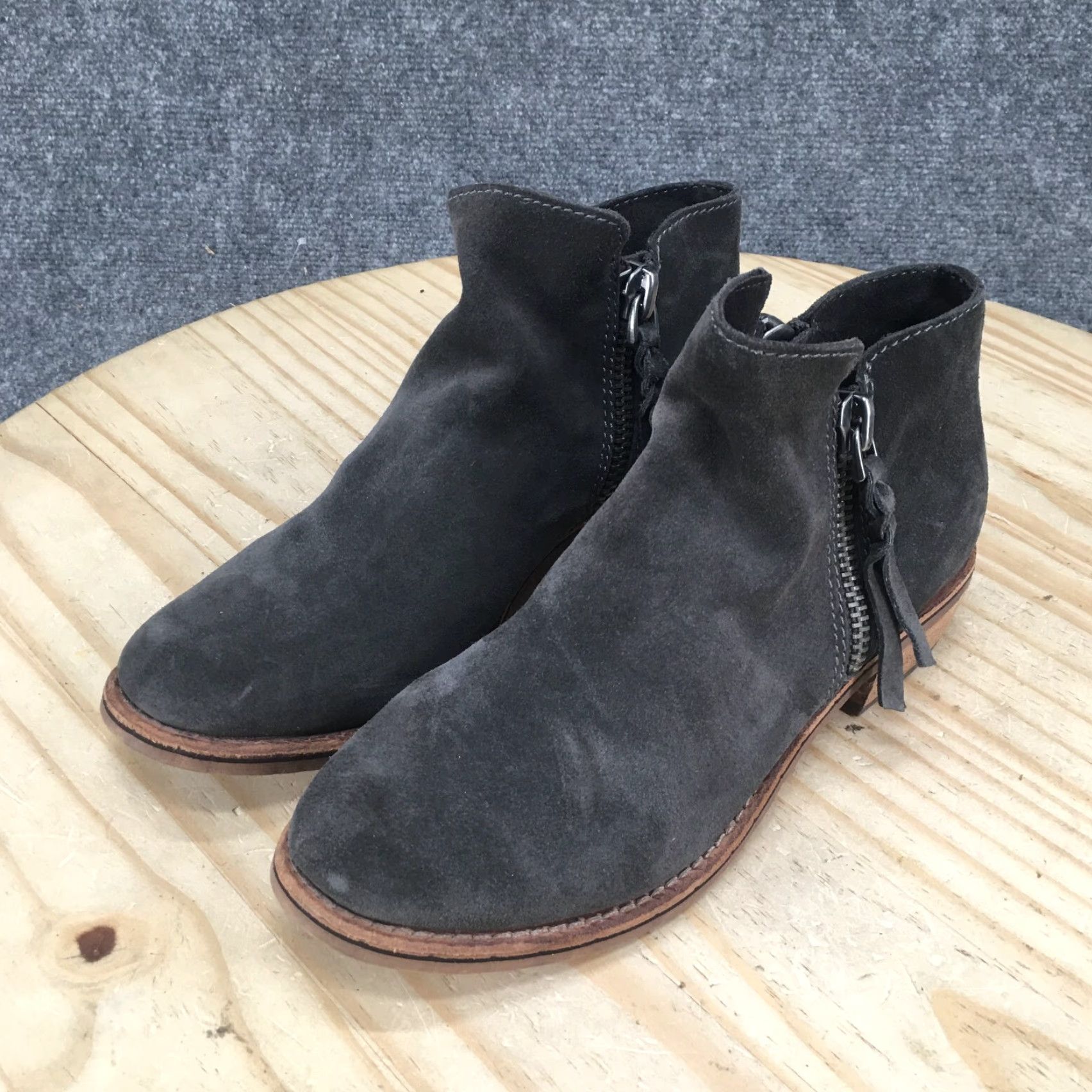 Dolce Vita Dolce Vita Boots Womens Sutton Ankle Gray Suede Side Zip Heel 1in Boots Womens Medium M Calf 5 5 Size US 5 / IT 35 - 3 Thumbnail