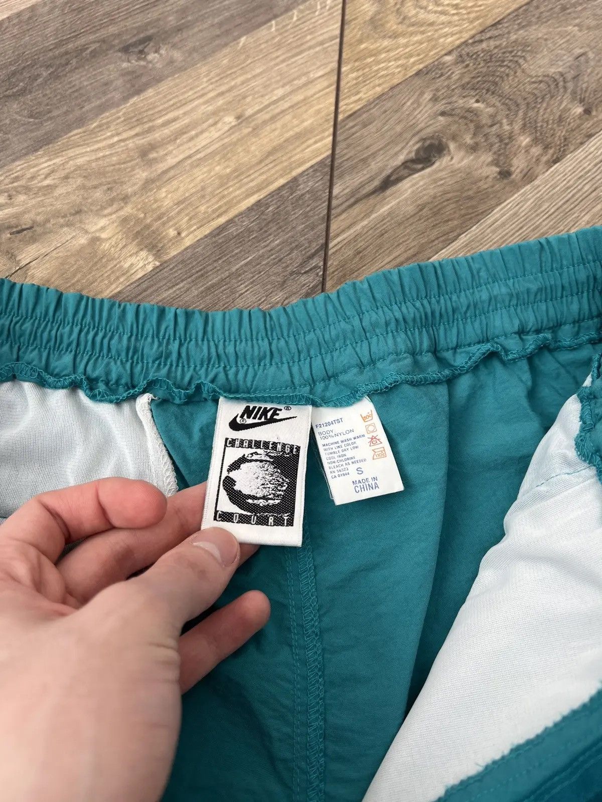 Nike × Vintage Vintage 90's Nike Challenge Court Andre Agassi Shorts Tennis Size US 28 / EU 44 - 9 Thumbnail