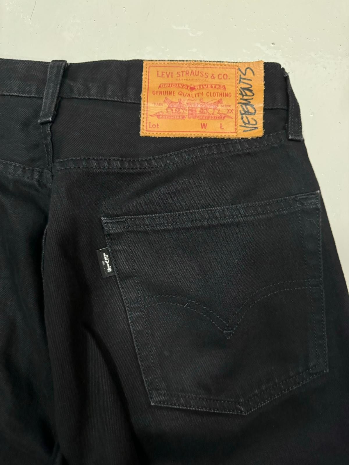 Levi's × Vetements SS19 Hybrid split track pantd / denim jeans (Size Medium) Size US 32 / EU 48 - 3 Thumbnail