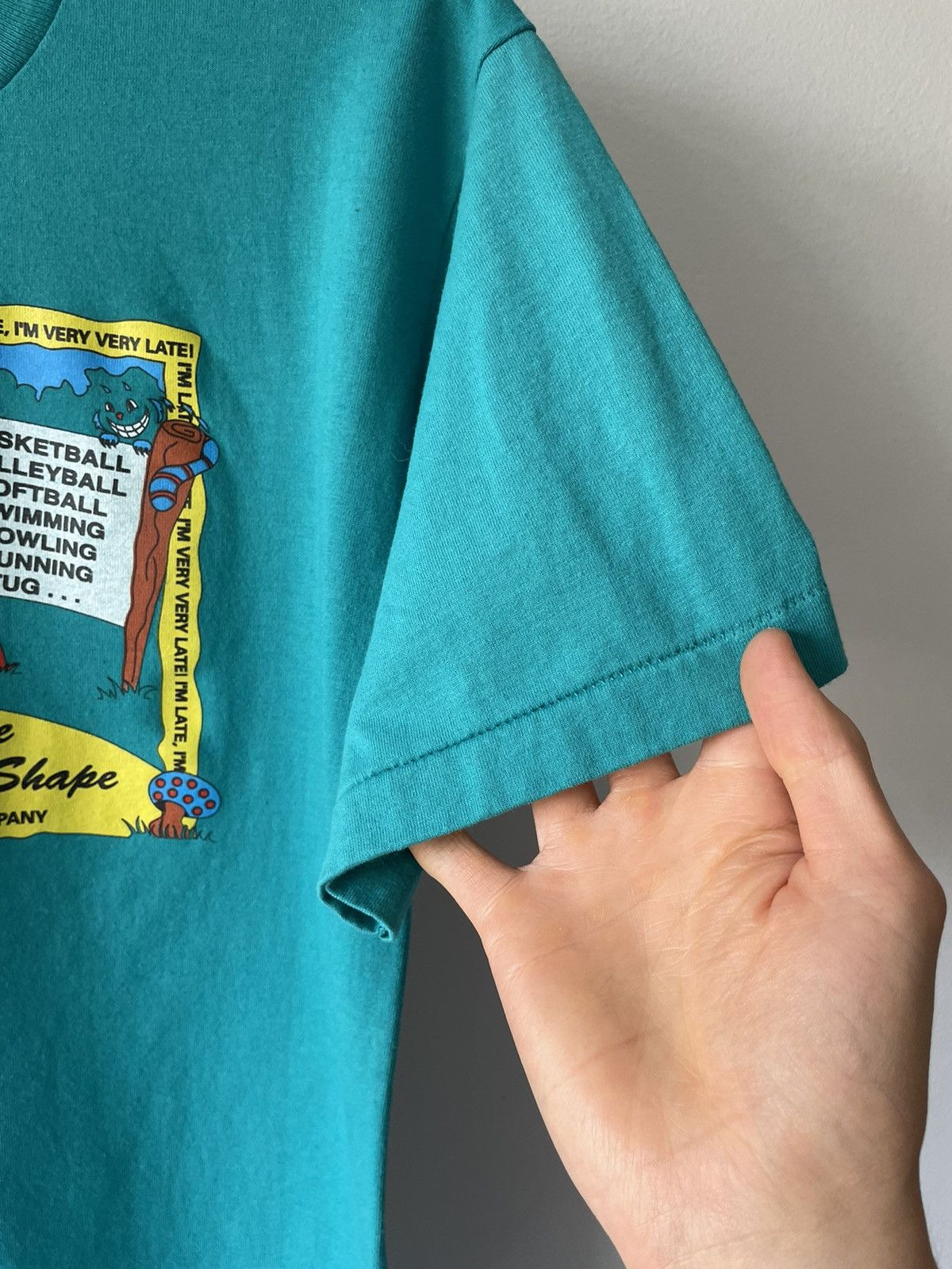 Fruit Of The Loom × Vintage Vintage 90s Alice in Wonderland I’m Late tee Size US M / EU 48-50 / 2 - 5 Thumbnail