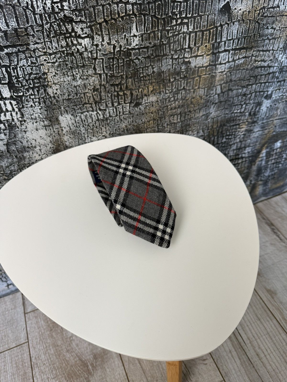 Burberry Burberry Vintage Neck Tie Grey/Red Nova check Pure wool Size ONE SIZE - 3 Thumbnail