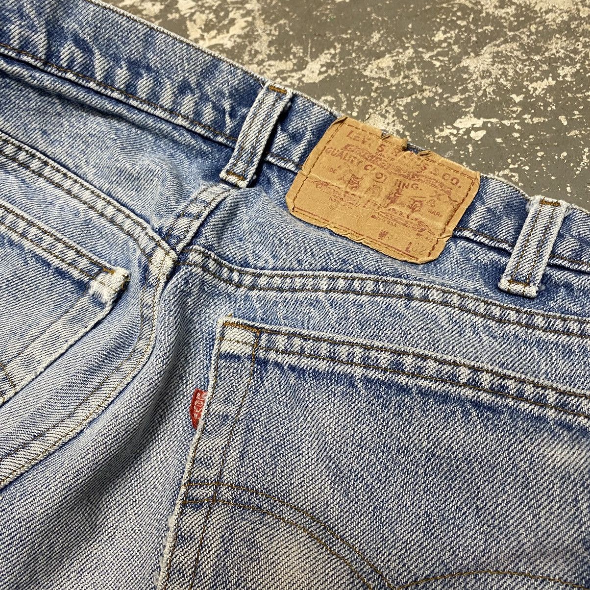 Levi's × Vintage Vintage Levi’s 505 Straight Fit Blue Denim Jeans USA 80s Size US 32 / EU 48 - 14 Thumbnail