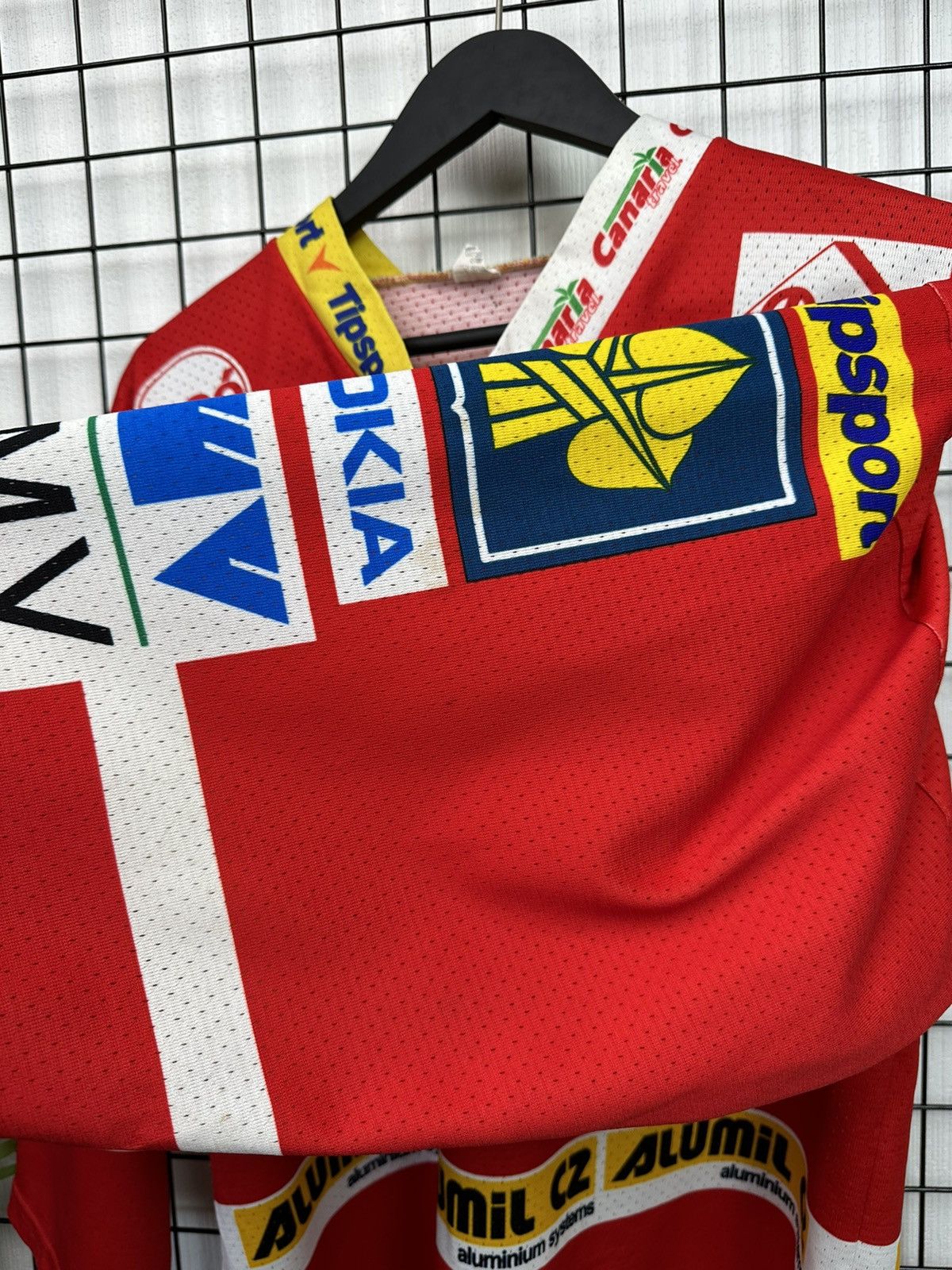Vintage HC Slavia Praha #15 Stumpel jersey 2004-05 Hockey Men S Red Size US S / EU 44-46 / 1 - 17 Thumbnail