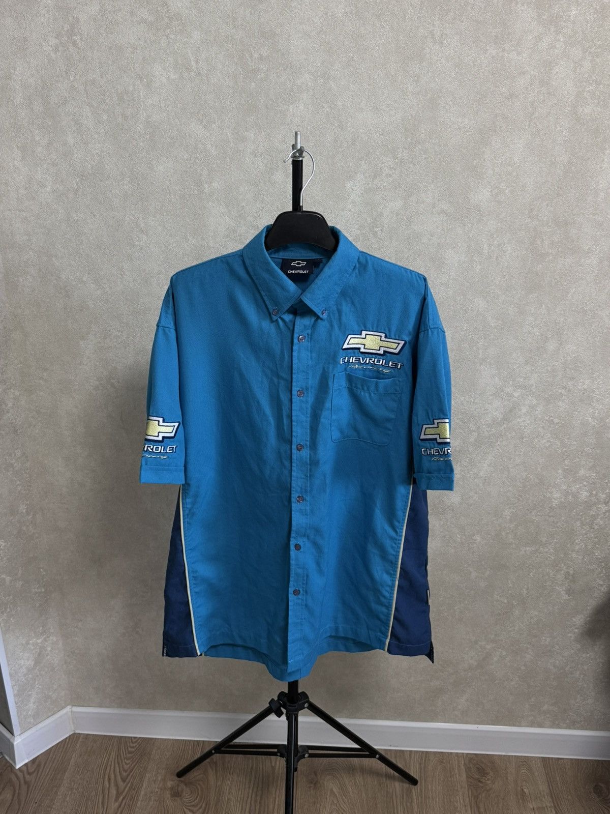 NASCAR × Vintage Vintage Chevrolet racing Y2K tee shirt jacket size L Size US L / EU 52-54 / 3 - 2 Thumbnail
