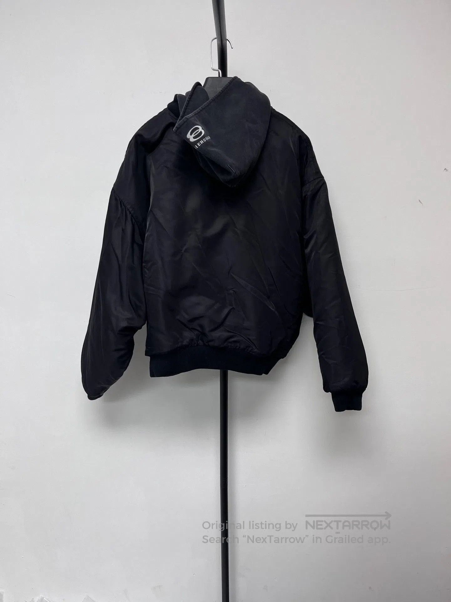 Balenciaga Balenciaga Logo Hooded Zip Short Jacket. Size XS / US 0-2 / IT 36-38 - 1 Thumbnail