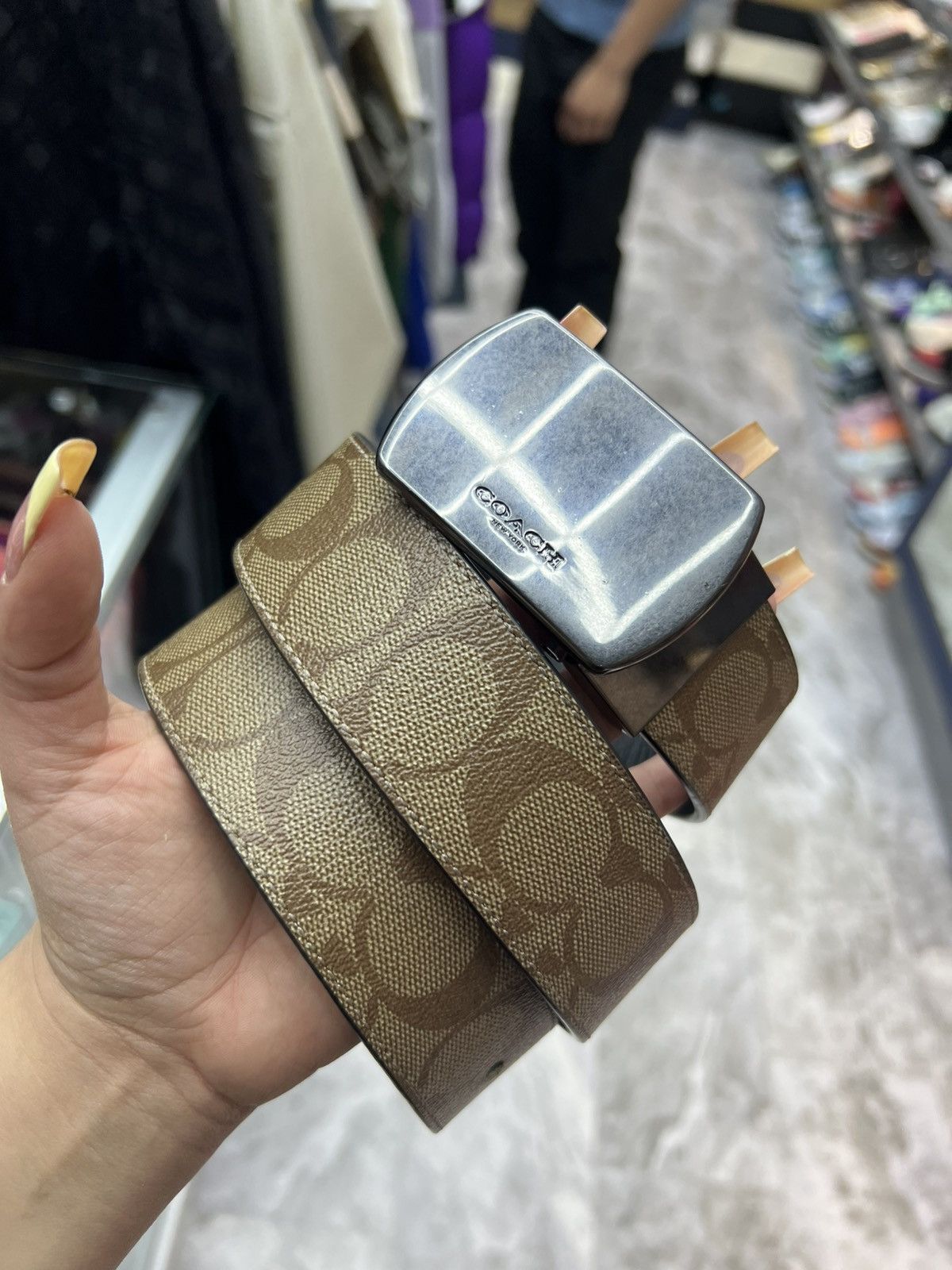 Coach Coach Reversible Signature C Buckle Leather Belt Size 32 - 1 Thumbnail