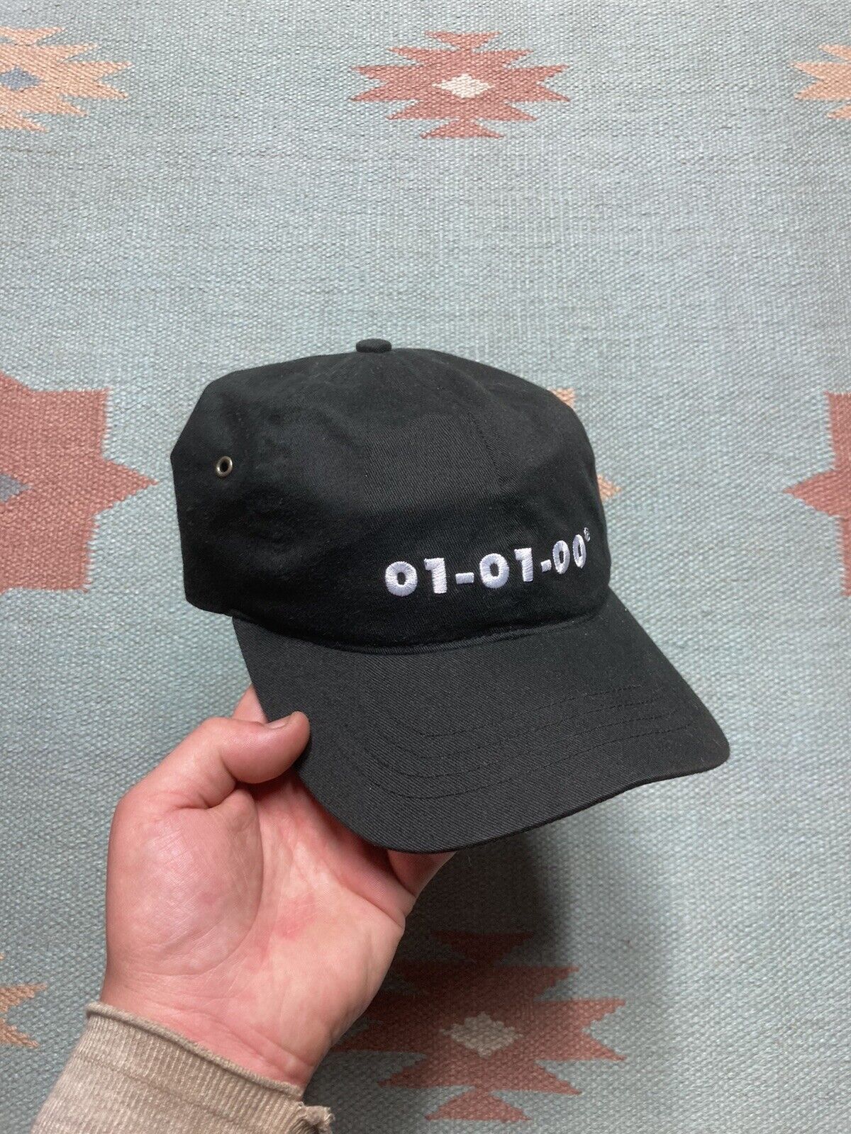 Vintage VTG Strapback hat 2000 millennium y2k it’s coming black Size ONE SIZE - 1 Thumbnail