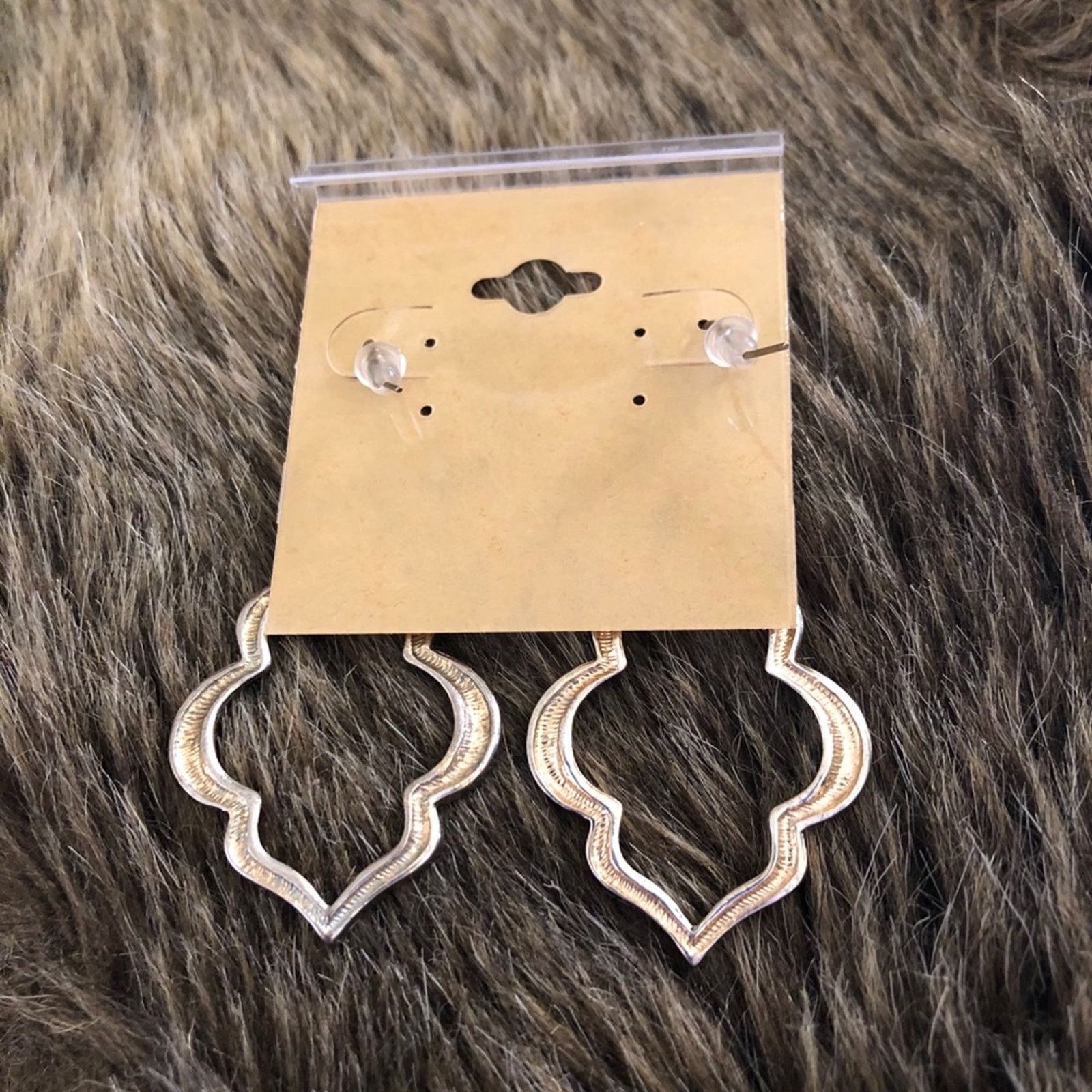 Vintage Vintage cream enamel open disc earrings Size ONE SIZE - 4 Thumbnail