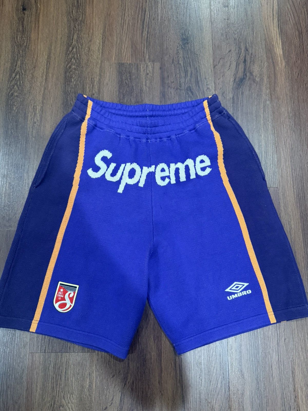 ウェア Supreme Umbro Knit Soccer Short Blue XL Supreme Umbro Soccer Short (SS22) - $110