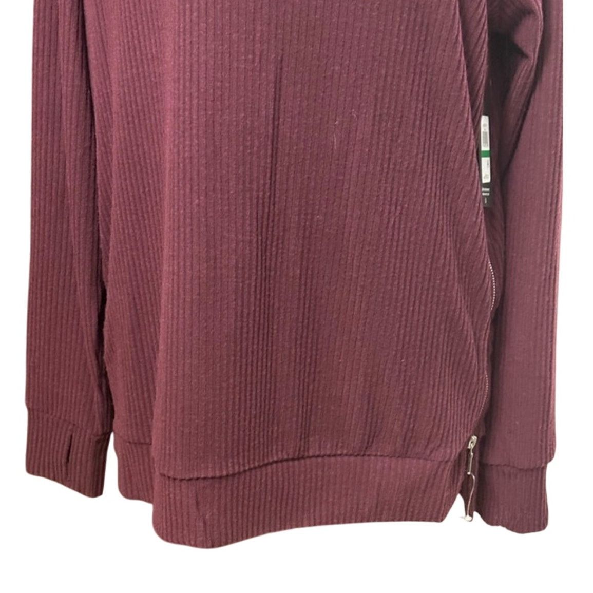 Andrew Marc Andrew Marc Sport Turtle Neck Zipper Ribbed Burgundy L NWT Size L / US 10 / IT 46 - 3 Thumbnail