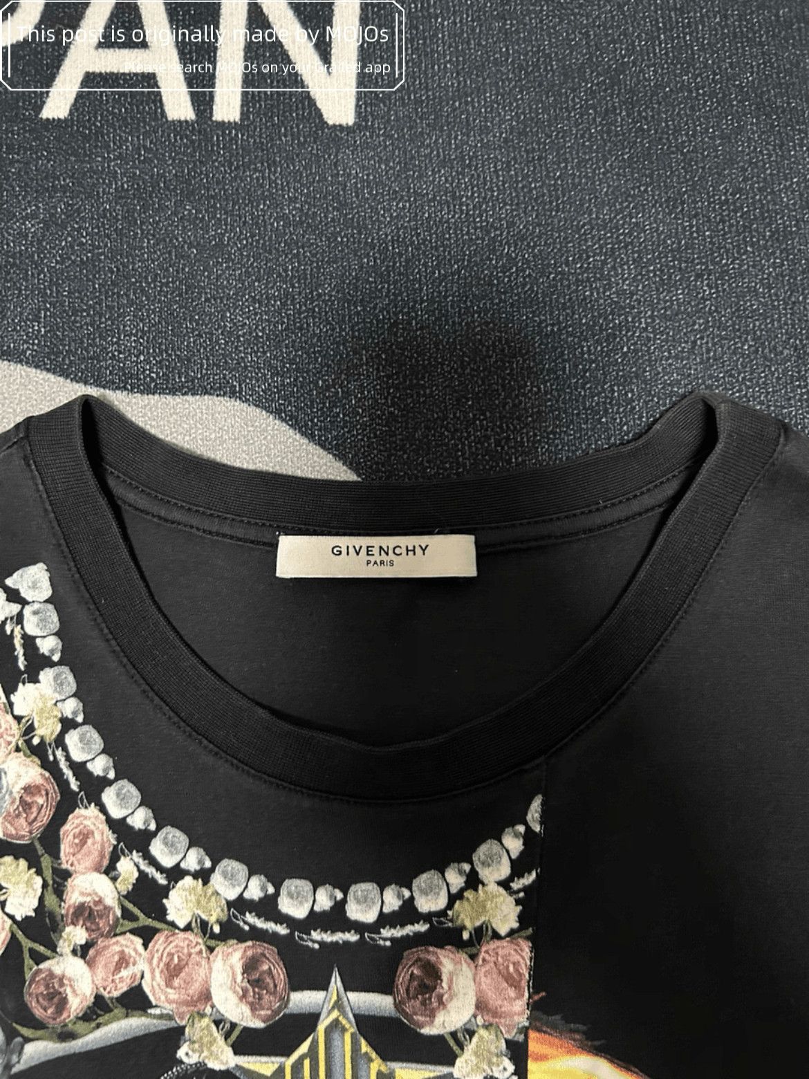 Givenchy Givenchy Joint Picture Shark Tee Size US M / EU 48-50 / 2 - 2 Thumbnail