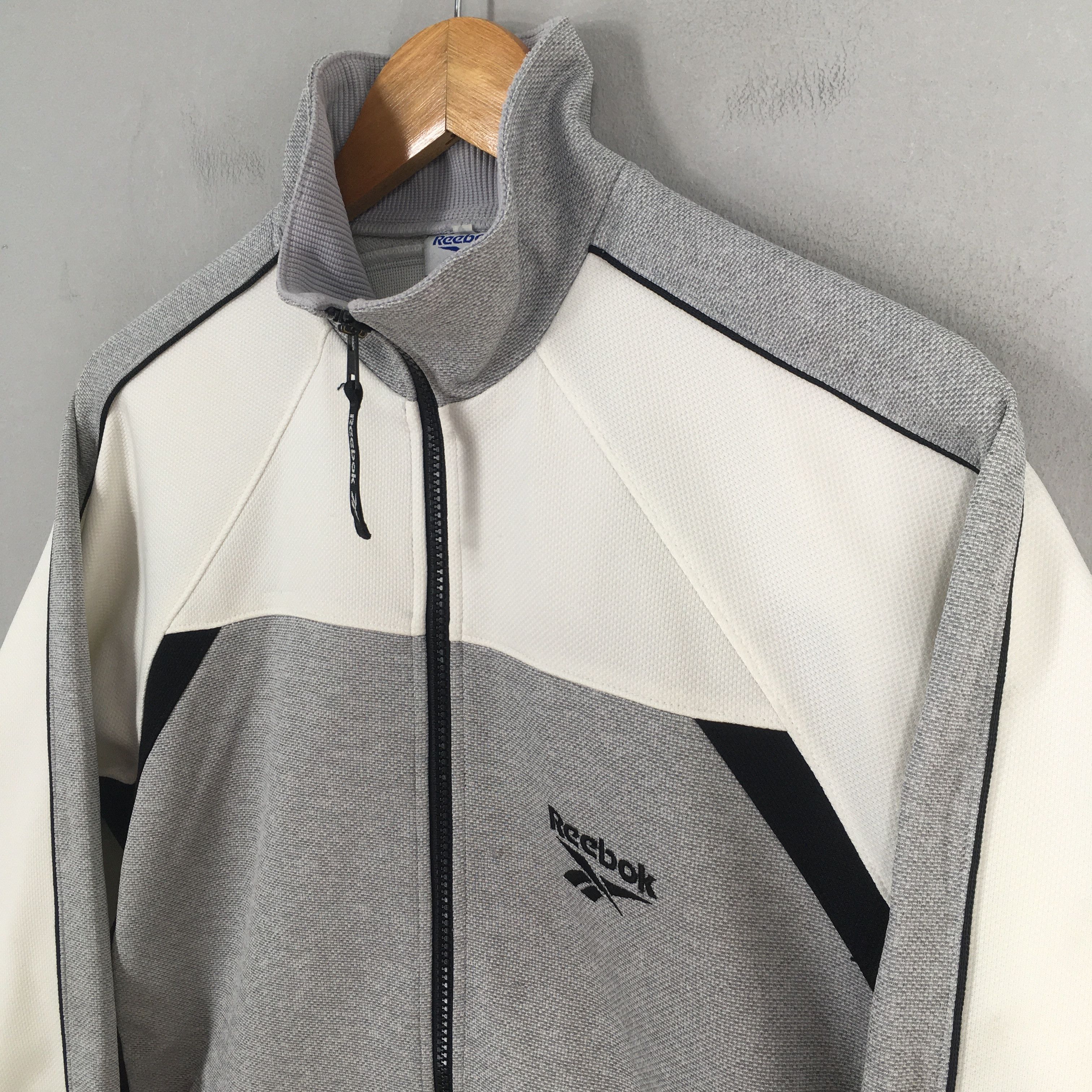 Reebok Vintage 90s Reebok Sports Windbreaker Gray Jacket Medium Size US M / EU 48-50 / 2 - 3 Thumbnail
