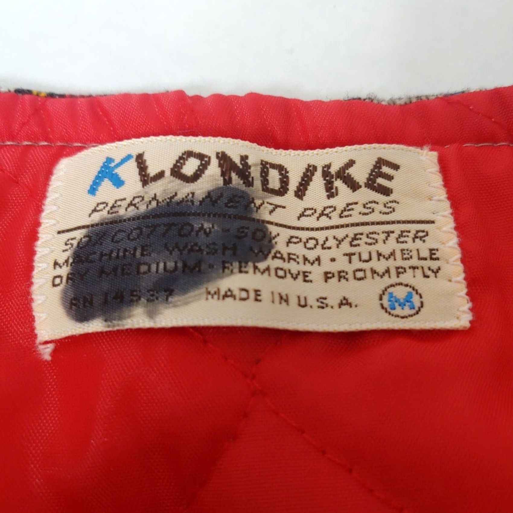 Vintage VINTAGE Klondike Vest Men M Quilted Lined White Red Plaid Pearl Snaps Western/Hipster Vest Mens 20.5" Chest Regular 26" long USA Size US M / EU 48-50 / 2 - 8 Thumbnail