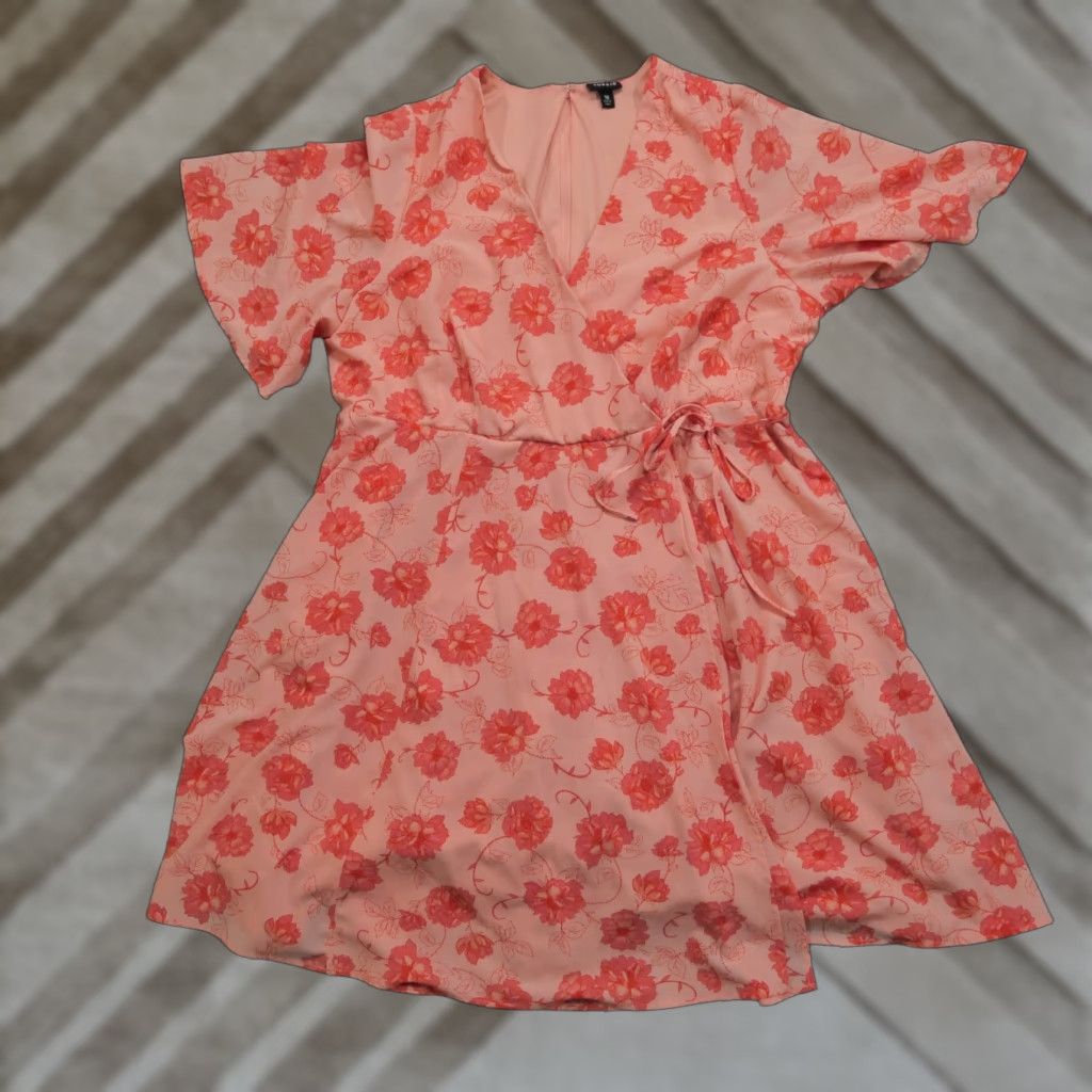 Torrid Dress Womens 18 Flowers Floral Print Wrap Short Sleeve V-Neck Pink  Polyester Plus Size 18 Fit & Flare Floral Summer Spring Womens - crrs.pl