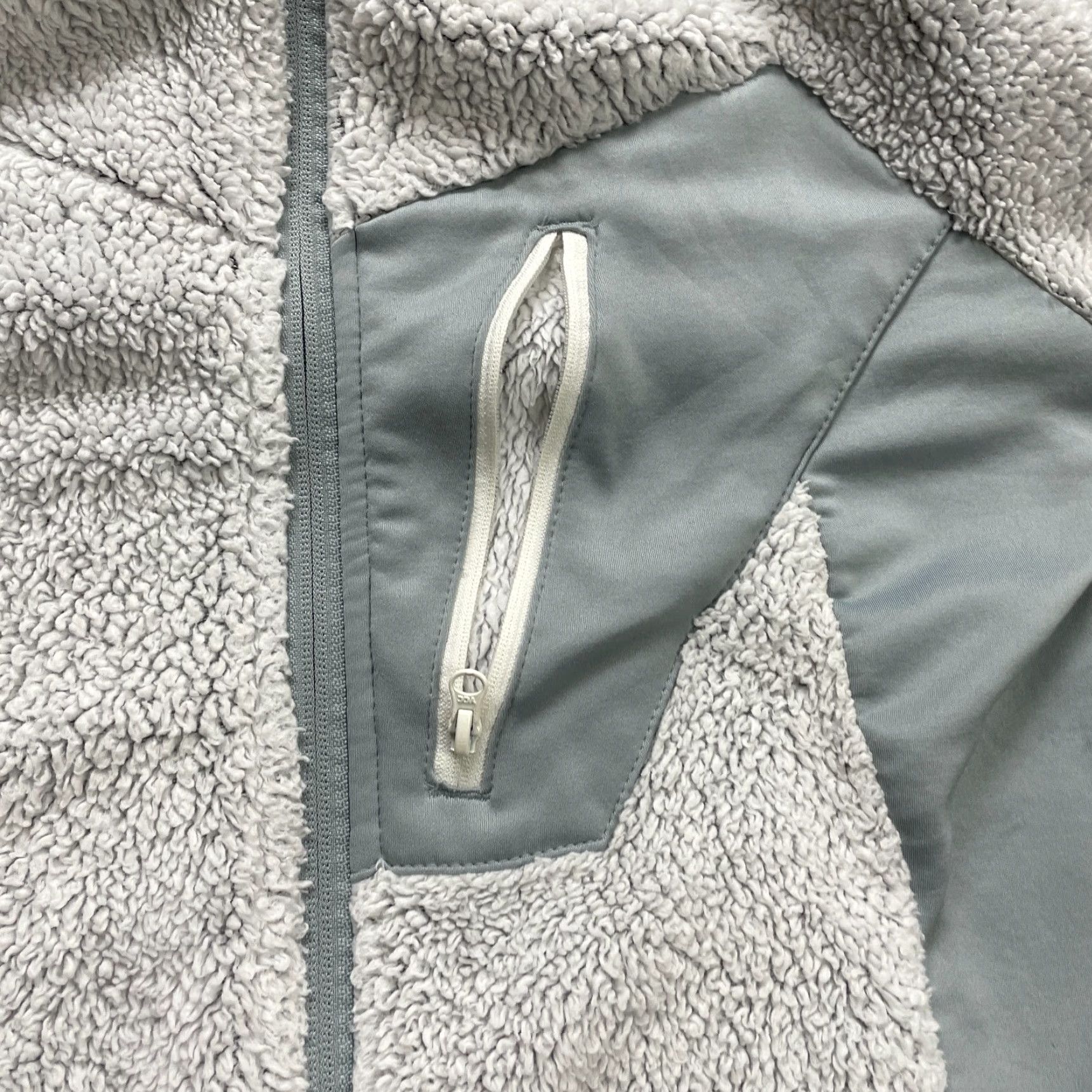 Vintage Columbia By The Lake Fleece Jacket Womens Small White Gray Full Zip High Neck Jacket Size S / US 4 / IT 40 - 3 Thumbnail