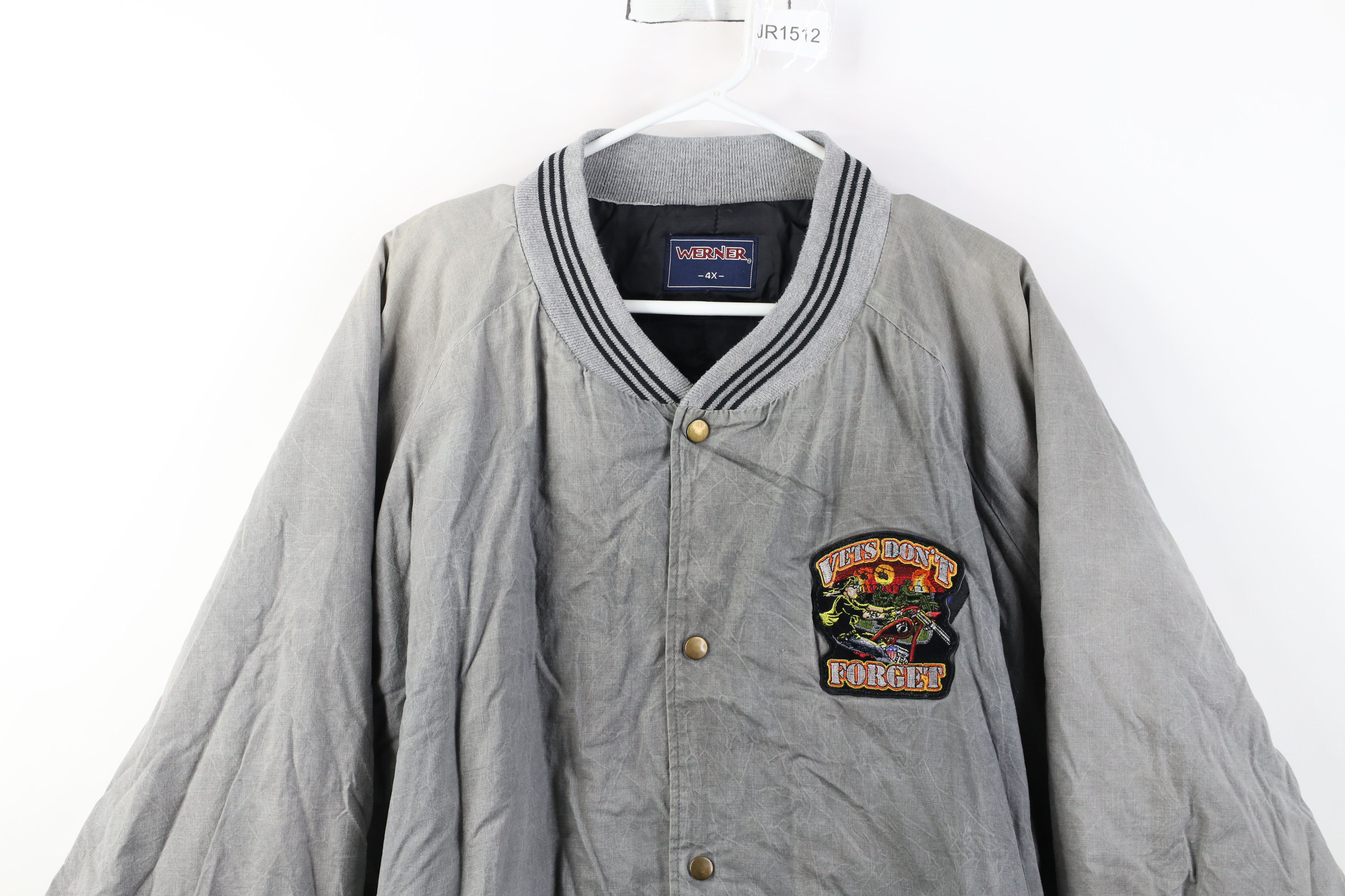 Vintage 90s Veterans Don't Forget Military Puffer Jacket