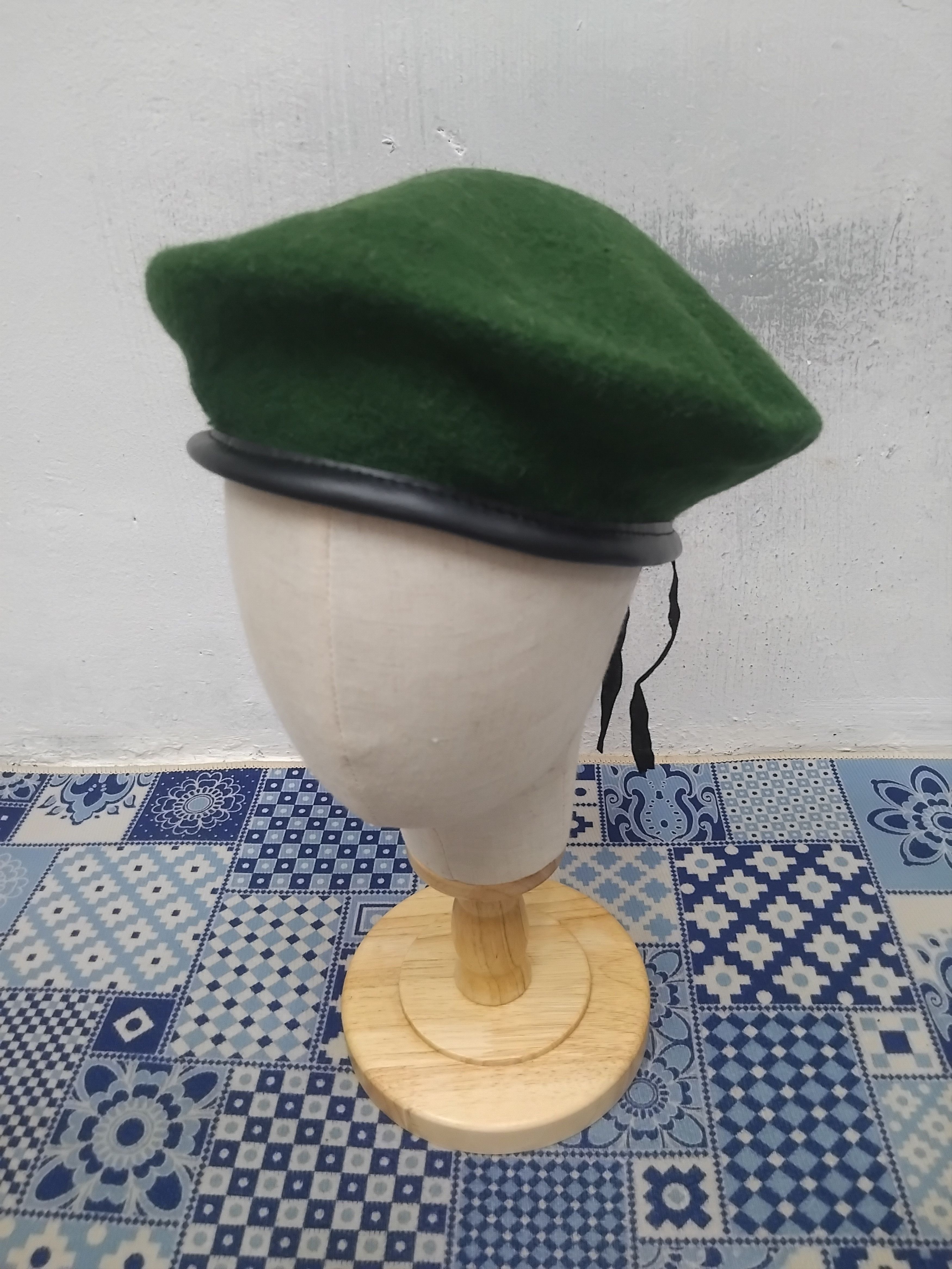 PPFM Military green colour style in France beret Size 38 - 1 Thumbnail