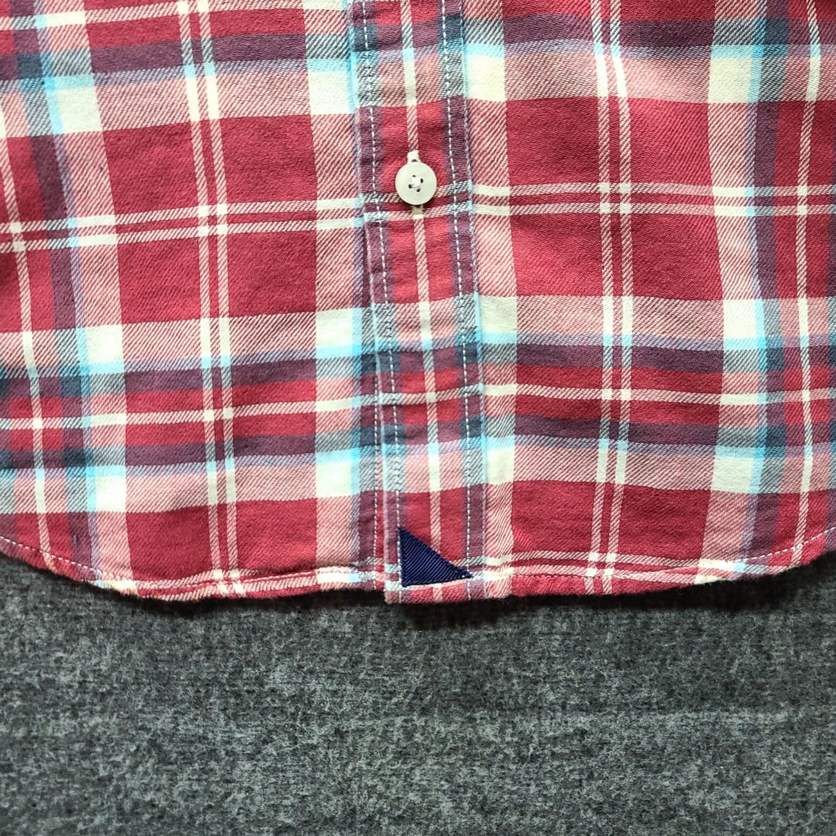UNTUCKit UNTUCKit Shirt Mens S Slim Fit Long Sleeve Dress Casual Comfort Preppy Plaid Shirt Size US S / EU 44-46 / 1 - 4 Thumbnail