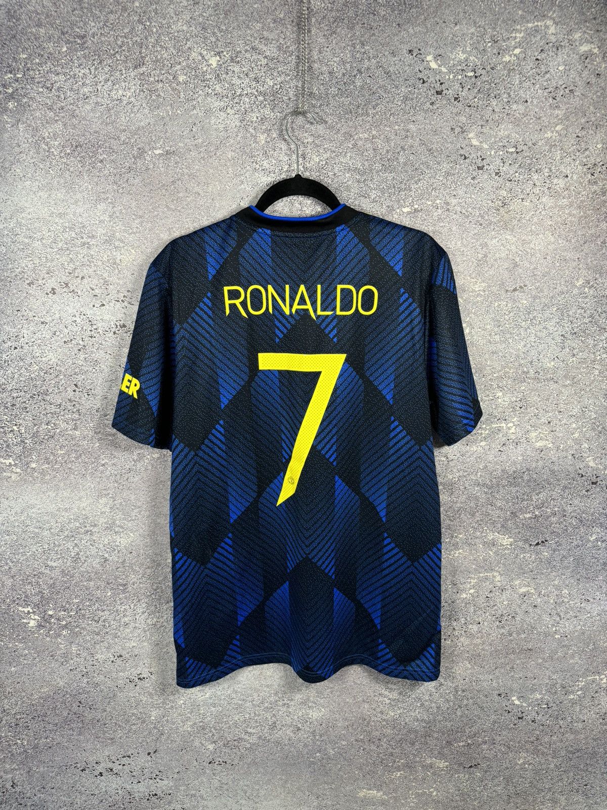 Adidas × Vintage NEW RONALDO Manchester United 2021/22 Third Adidas Jersey Size US L / EU 52-54 / 3 - 2 Thumbnail