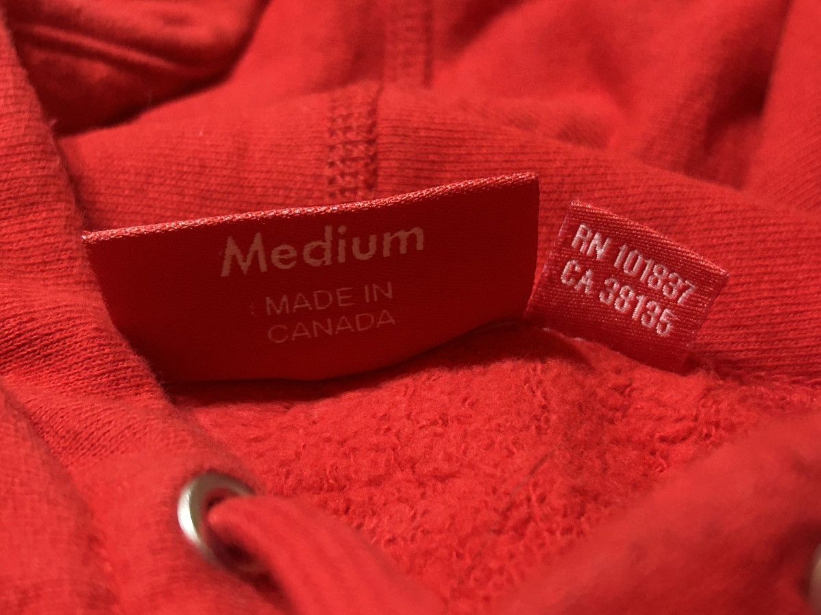 Supreme Supreme x Kaws Box Logo Sz Medium Size US M / EU 48-50 / 2 - 3 Thumbnail