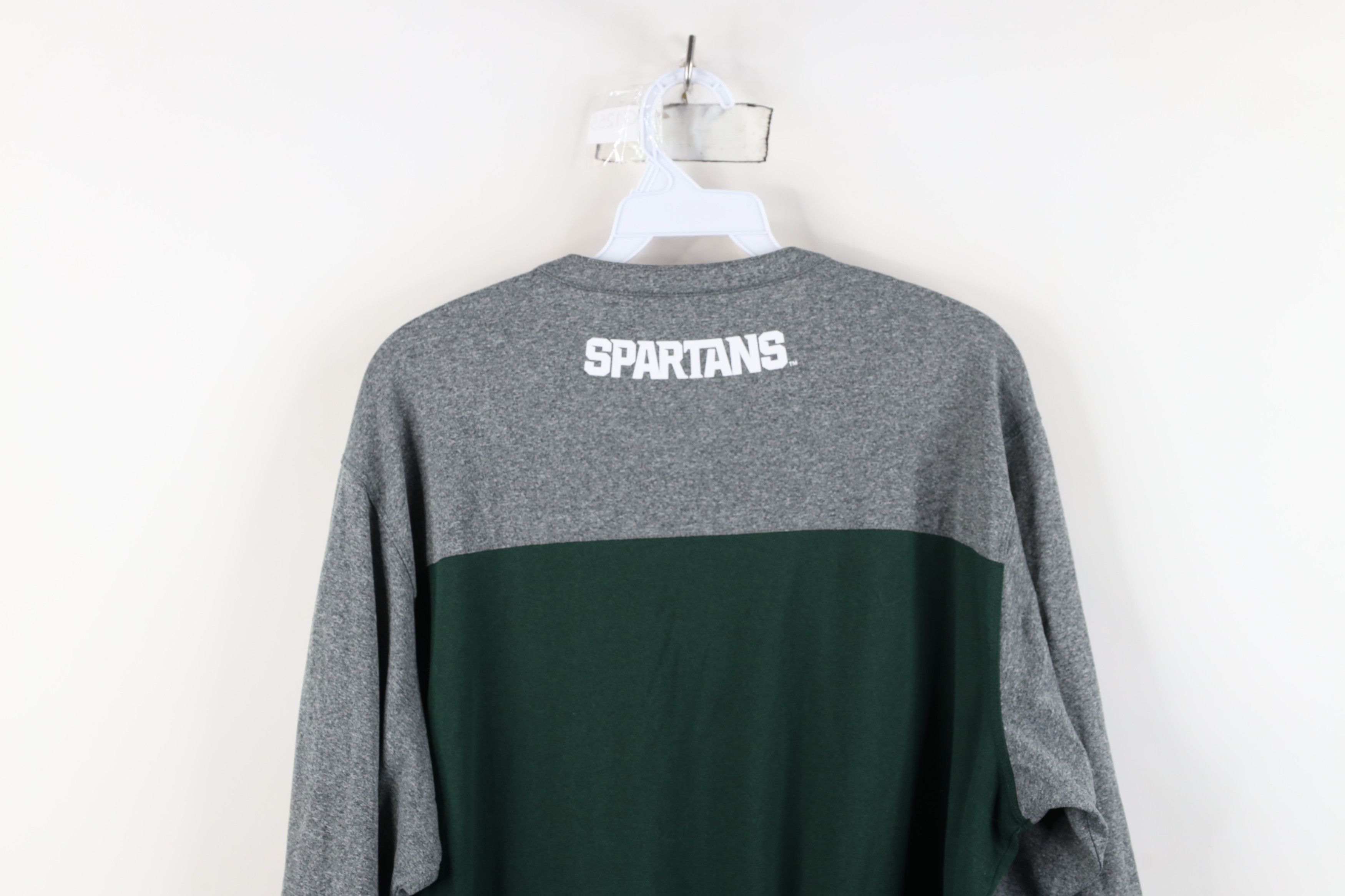 Nike Nike University 3/4 Sleeve Raglan Henley T-Shirt Green Size US XL / EU 56 / 4 - 13 Thumbnail