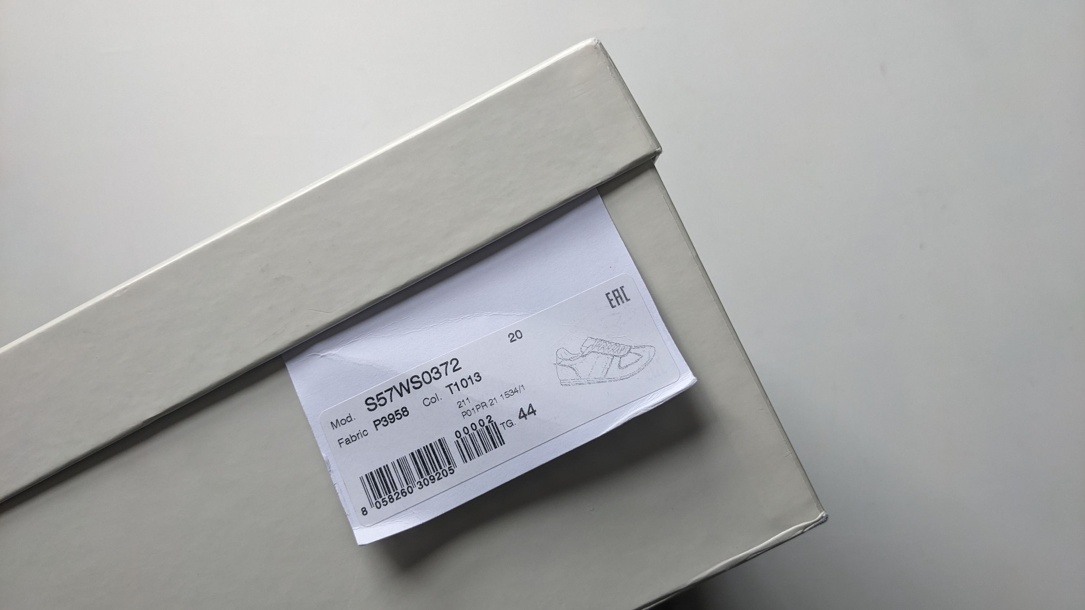 Maison Margiela n/a Margiela Ecru Runner Sneakers Size US 11 / EU 44 - 18 Thumbnail