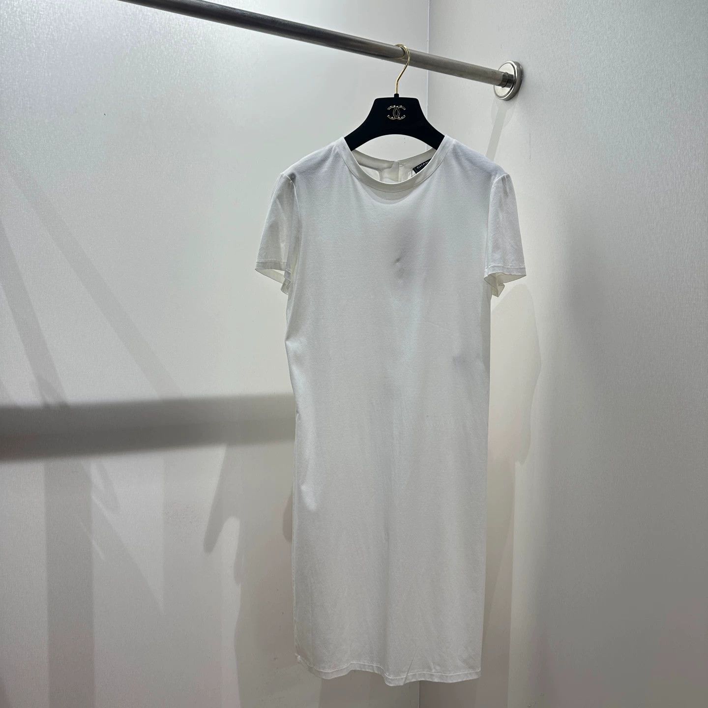 Chanel Chanel Solid Logo Button Short-Sleeve Cotton Dress S Size S / US 4 / IT 40 - 1 Thumbnail