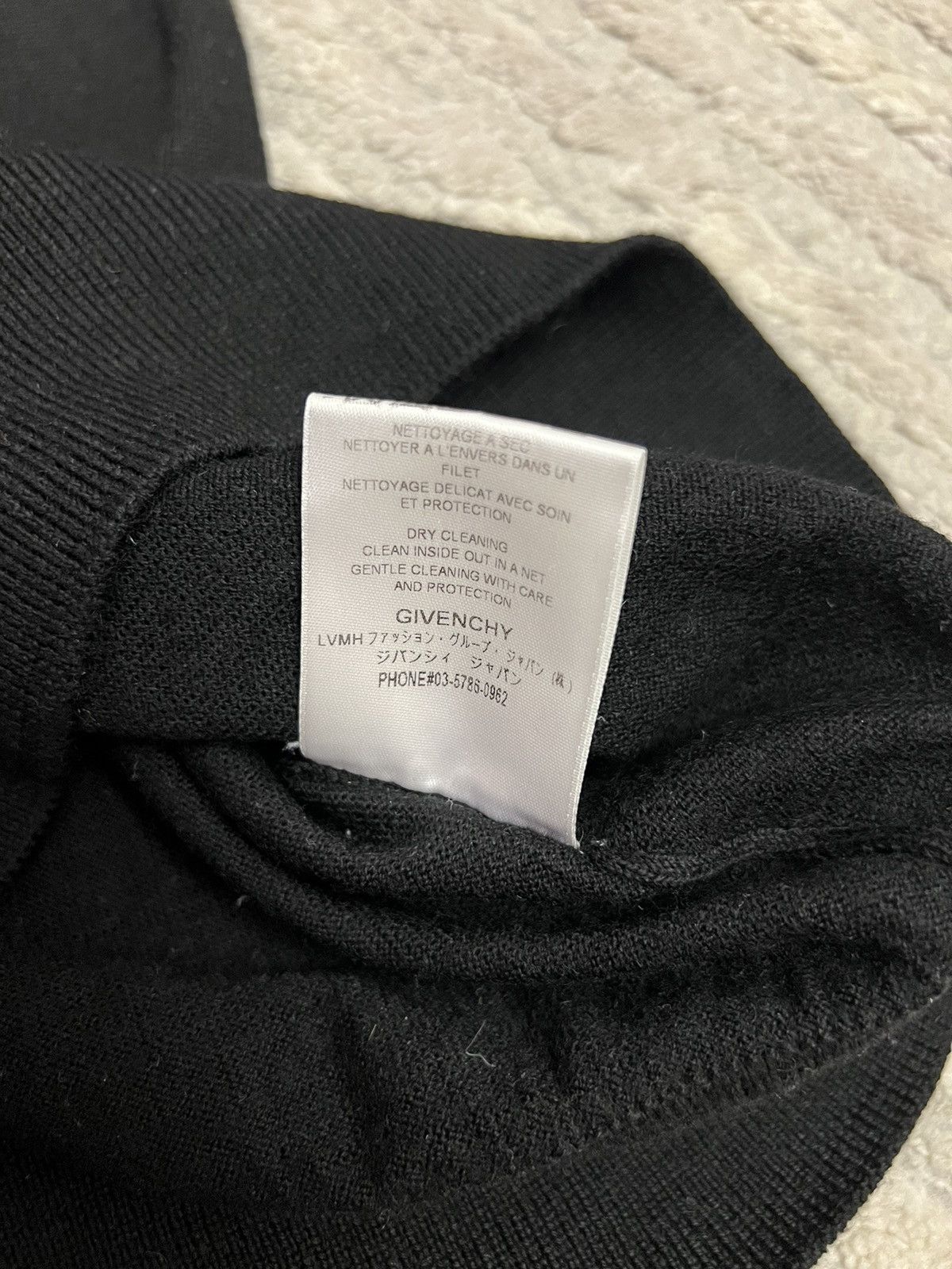 Givenchy Givenchy embroided logo wool knit Size US M / EU 48-50 / 2 - 6 Thumbnail